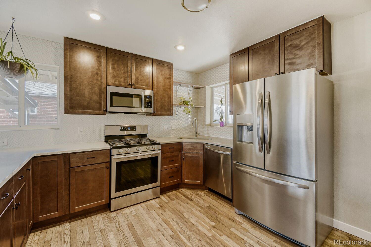 MLS Image #3 for 3575  ivanhoe street,denver, Colorado