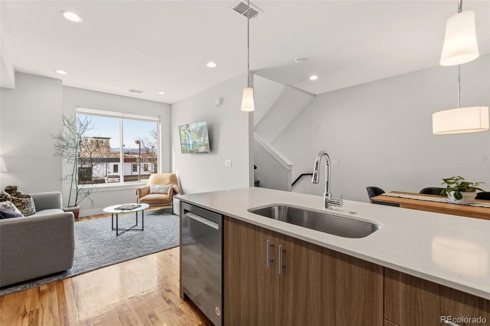 MLS Image #11 for 1460  wolff street,denver, Colorado