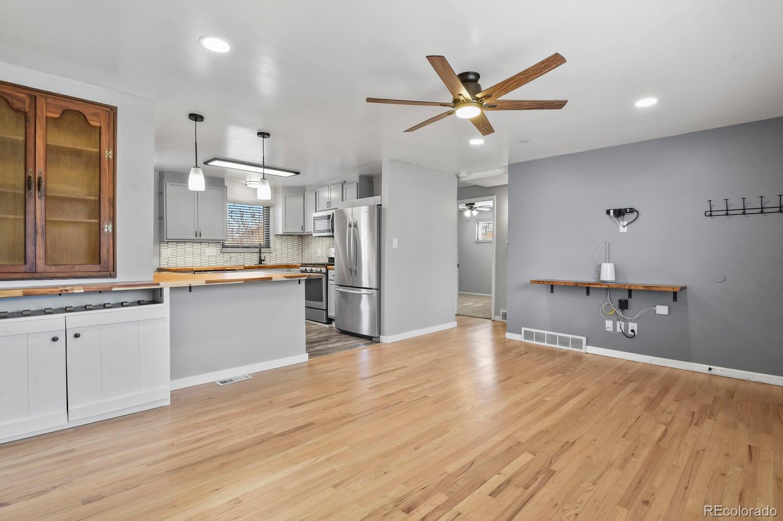 MLS Image #4 for 822  wolff street,denver, Colorado