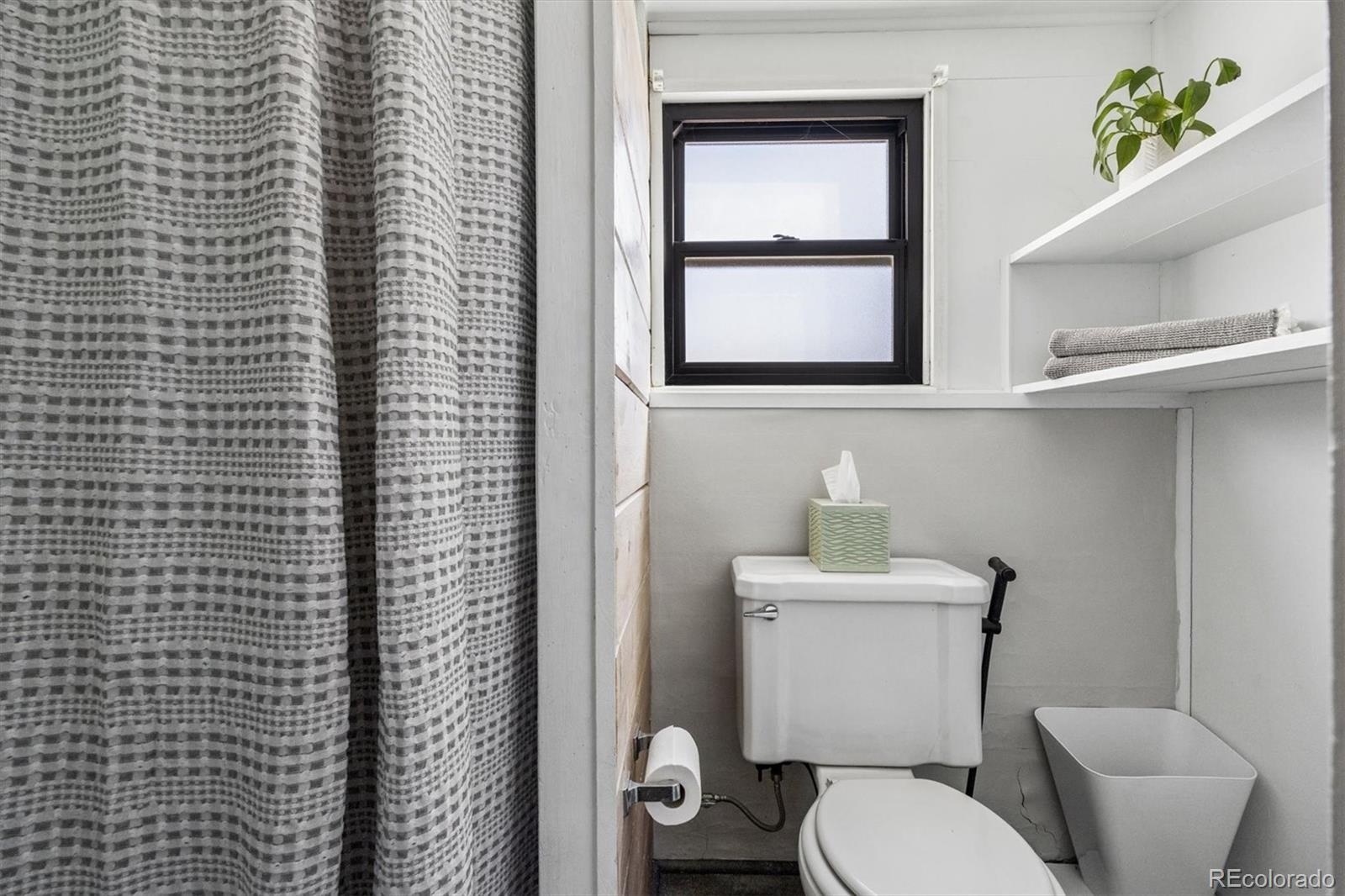 MLS Image #18 for 4640 s cherokee street,englewood, Colorado