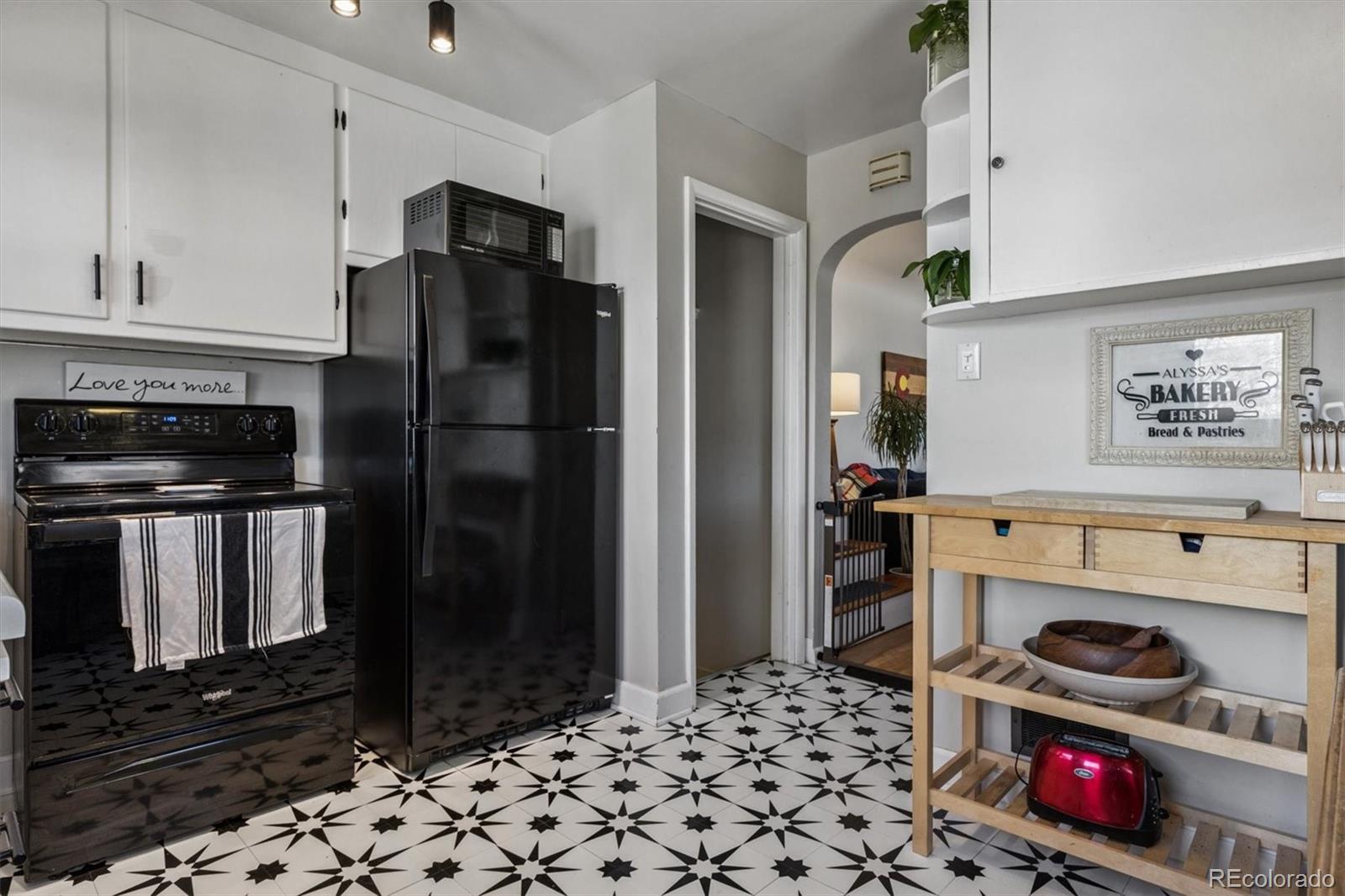 MLS Image #7 for 4640 s cherokee street,englewood, Colorado