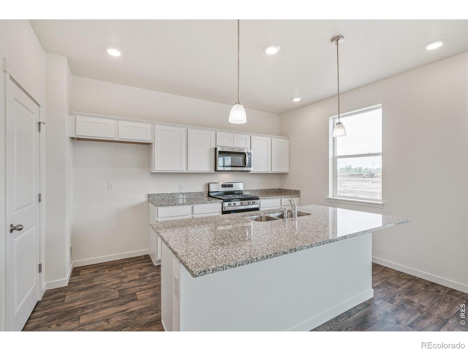 MLS Image #12 for 13927  garnet drive,mead, Colorado