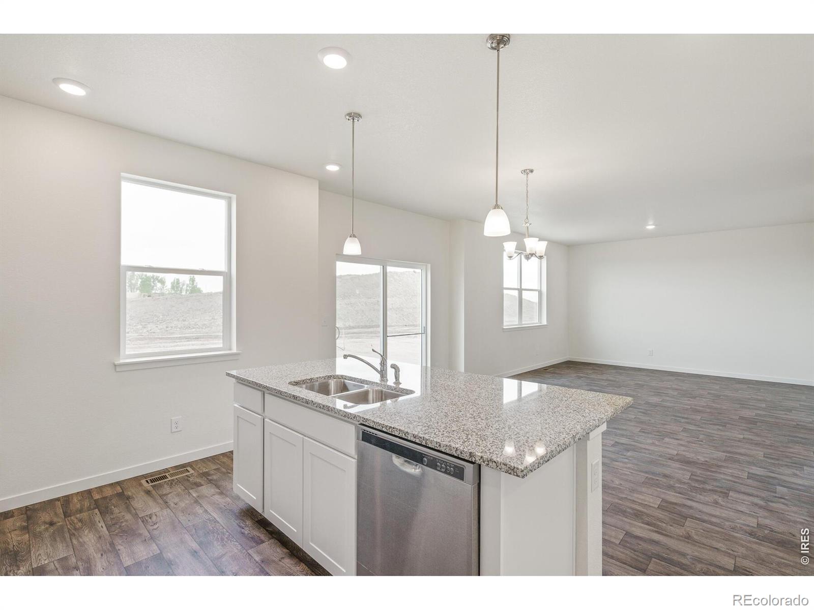 MLS Image #14 for 13927  garnet drive,mead, Colorado