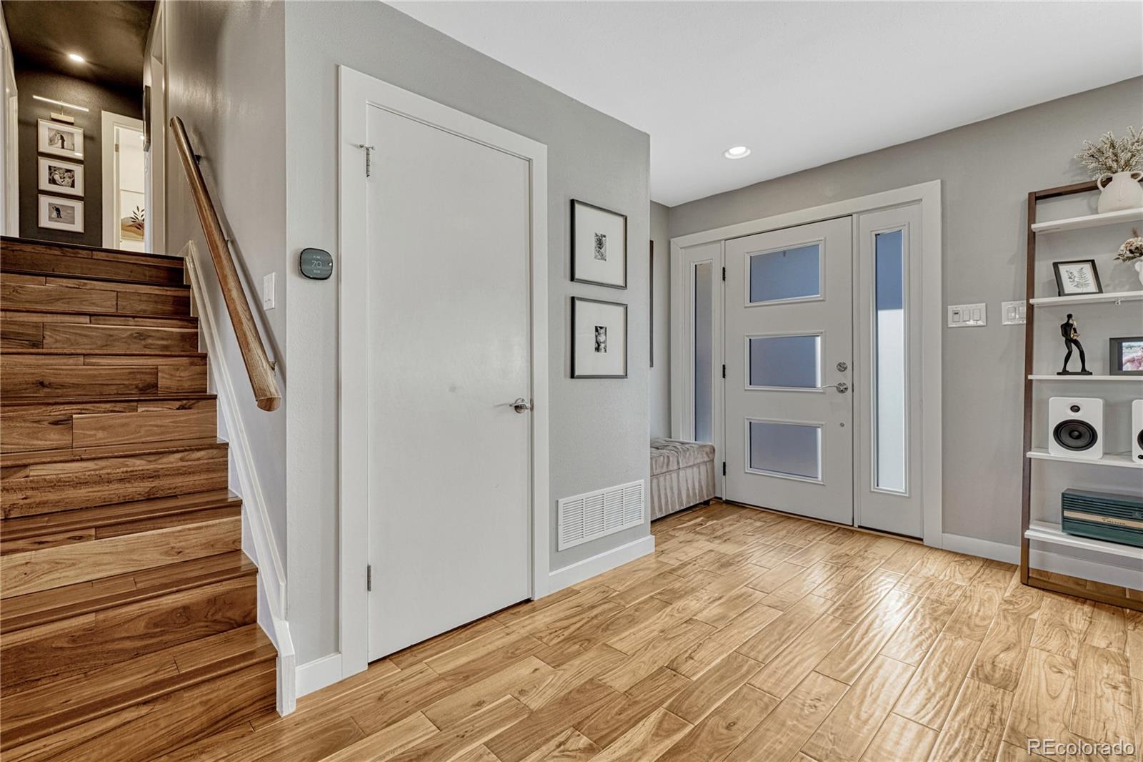 MLS Image #4 for 7135 e iliff avenue,denver, Colorado