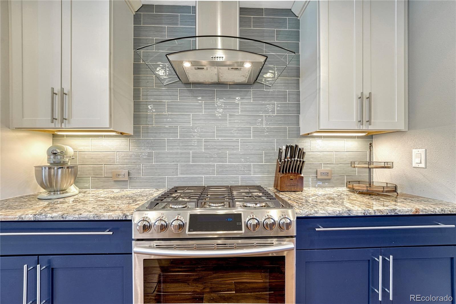 MLS Image #9 for 7135 e iliff avenue,denver, Colorado