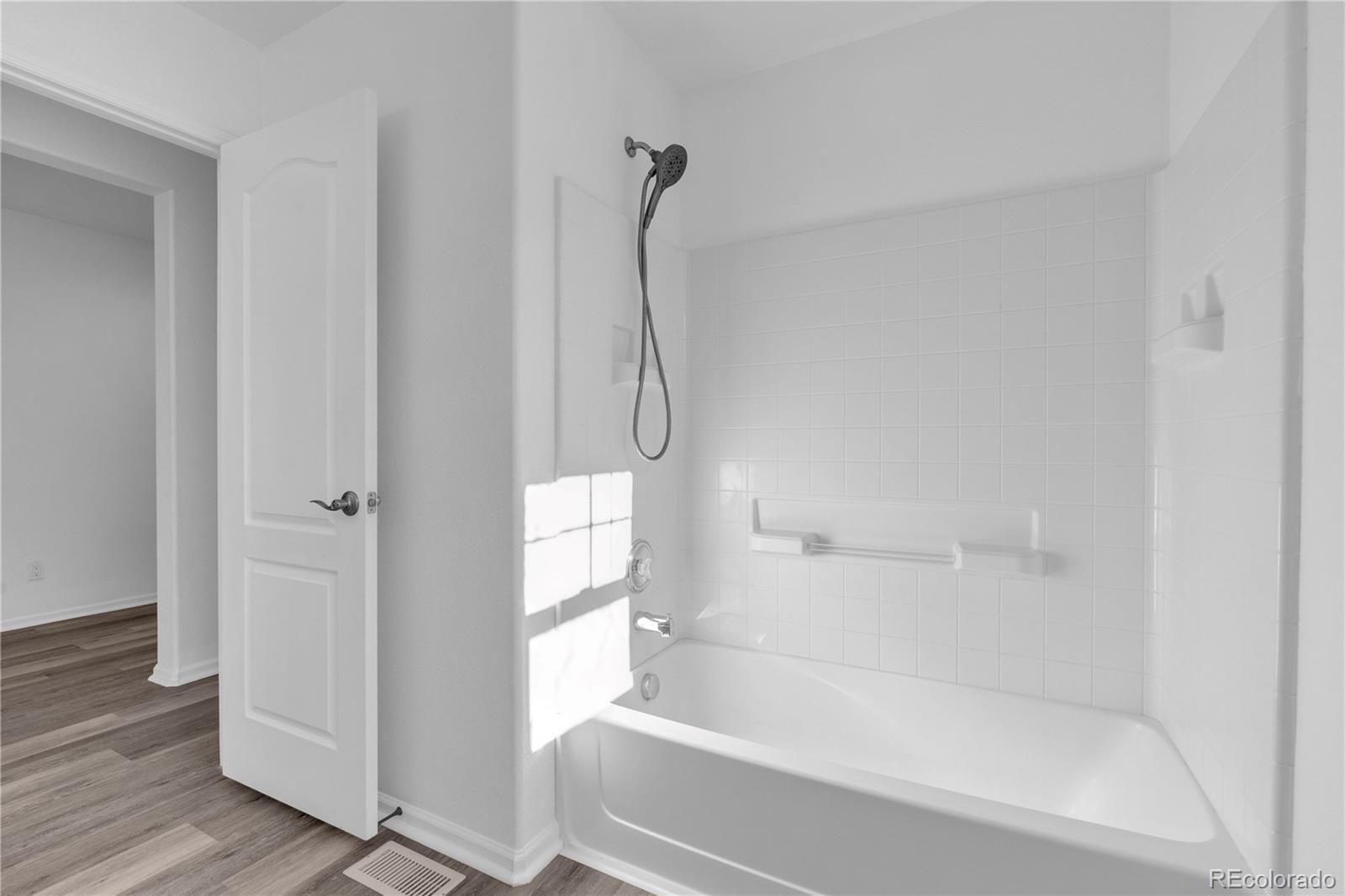 MLS Image #21 for 25149 e lake place,aurora, Colorado