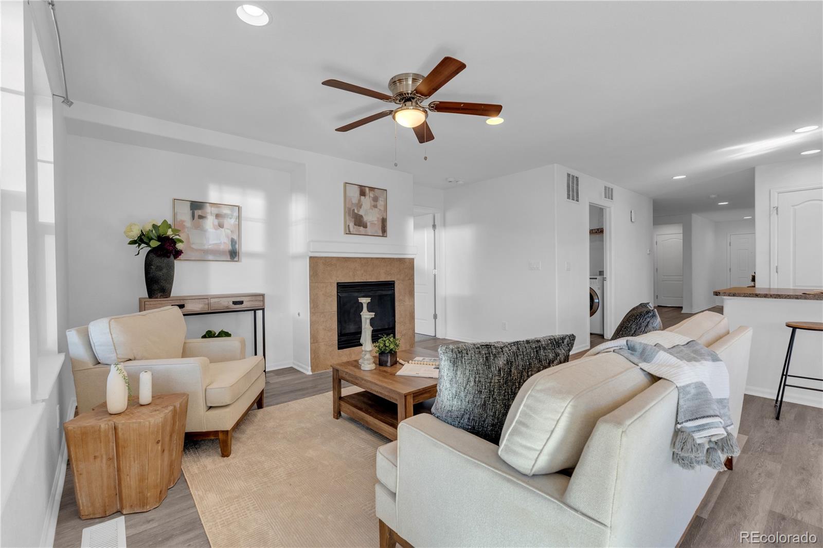 MLS Image #6 for 25149 e lake place,aurora, Colorado