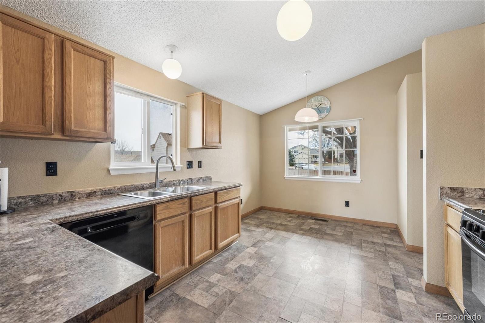 MLS Image #6 for 5375 e 128th drive,thornton, Colorado