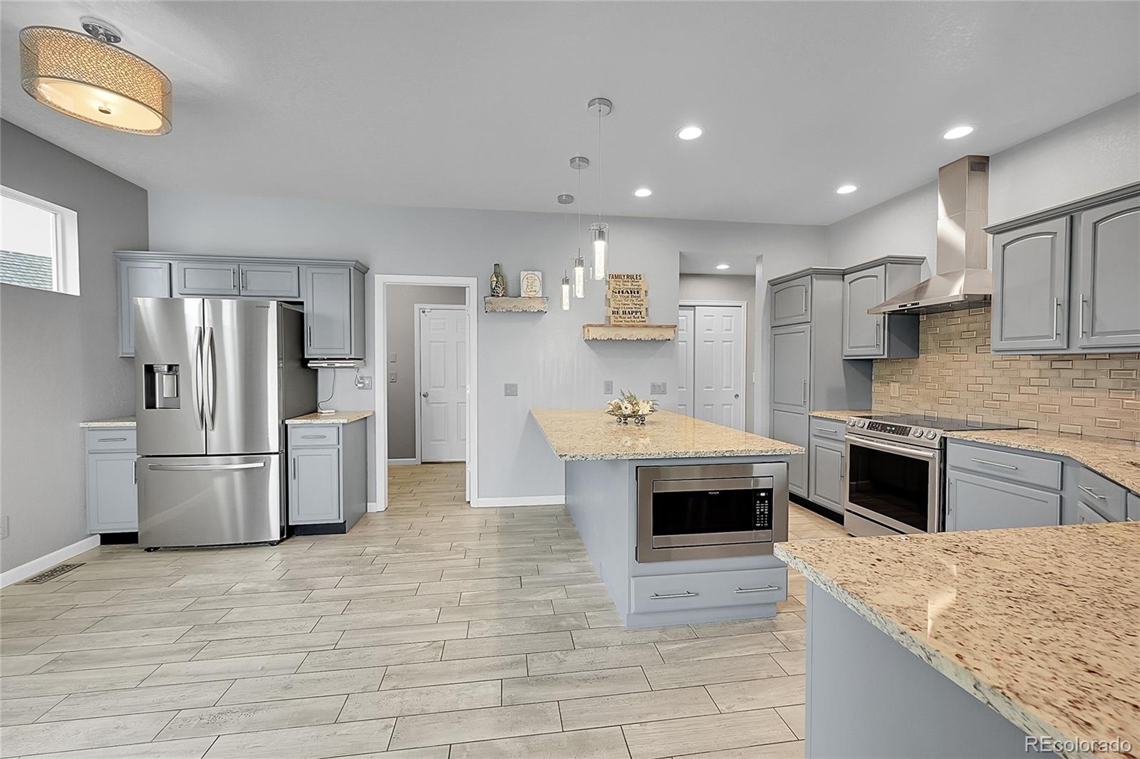 MLS Image #15 for 20532 e lake circle,centennial, Colorado