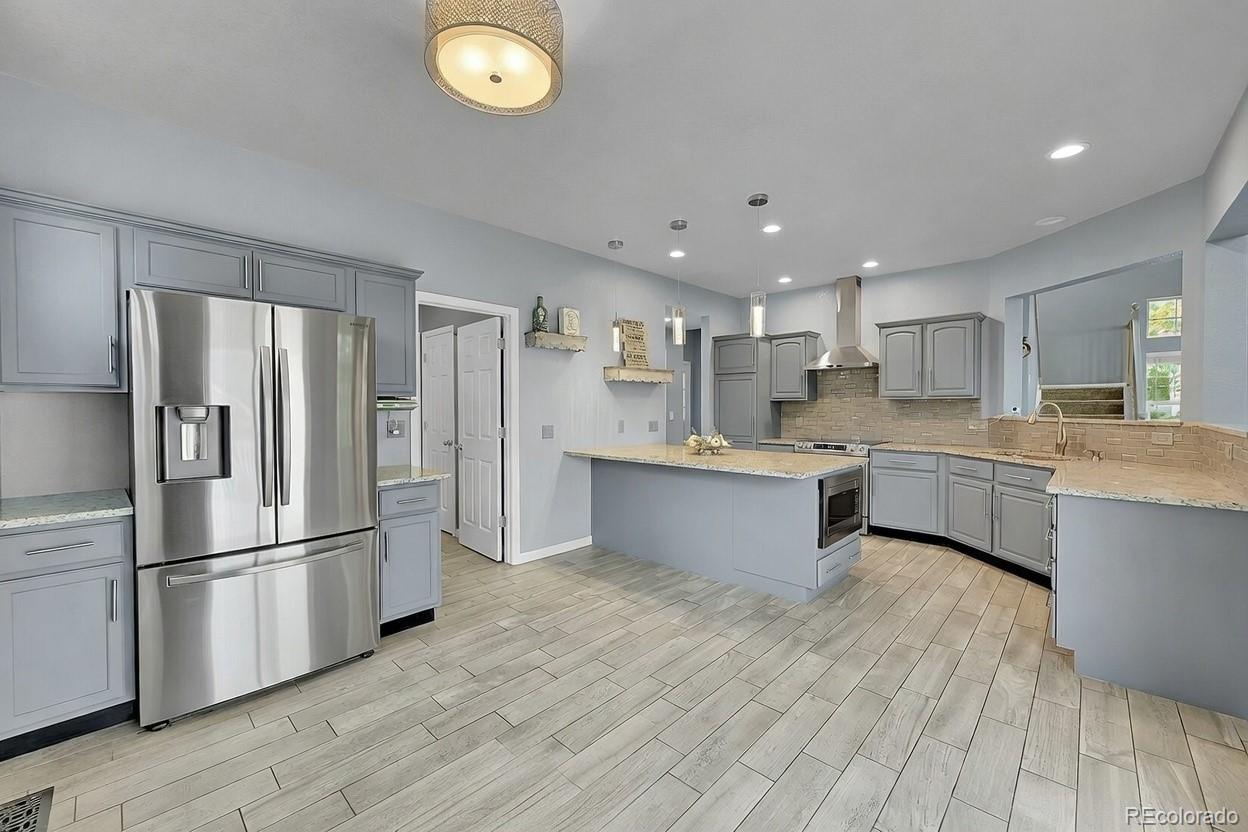 MLS Image #17 for 20532 e lake circle,centennial, Colorado