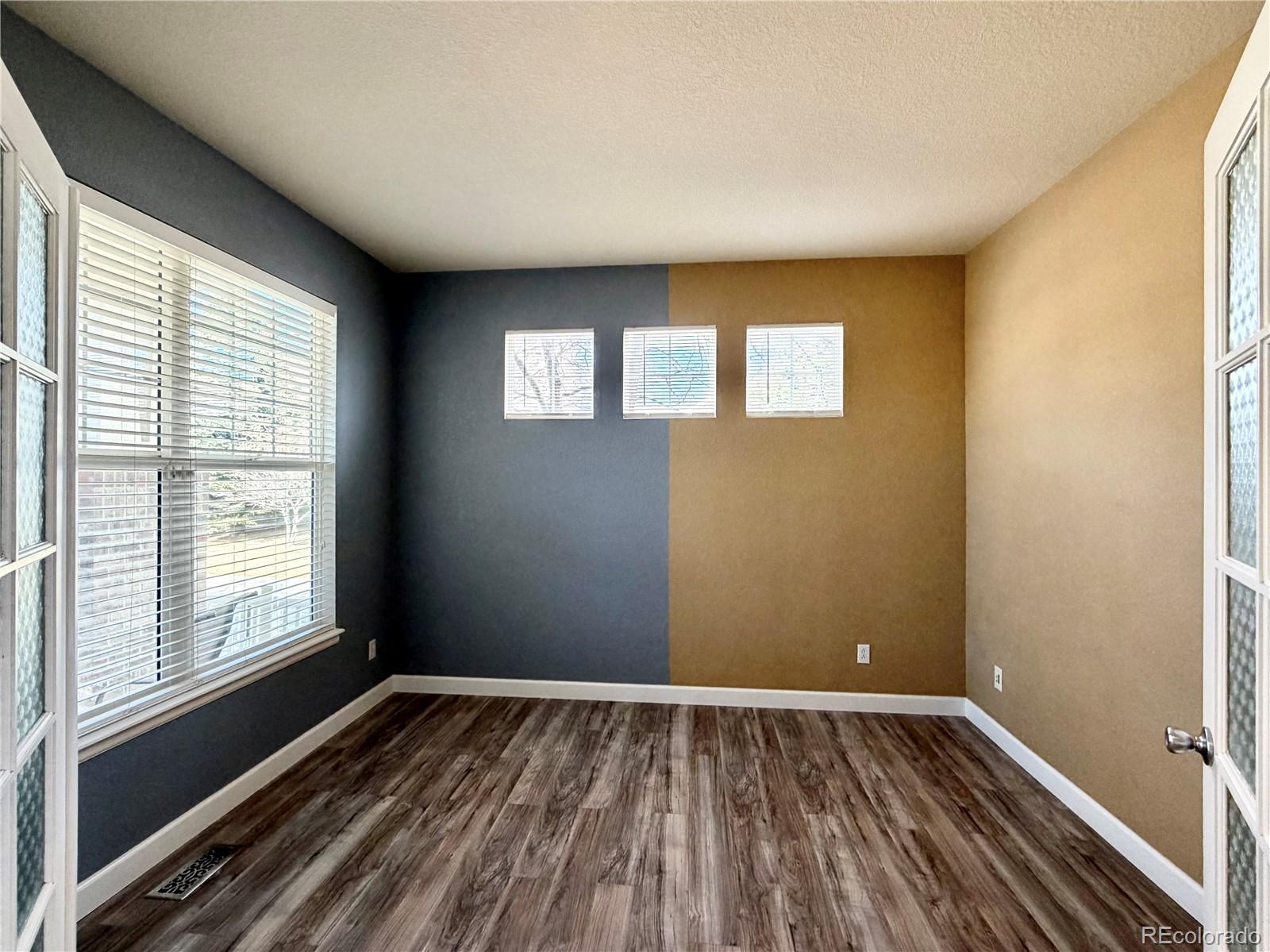 MLS Image #6 for 20532 e lake circle,centennial, Colorado