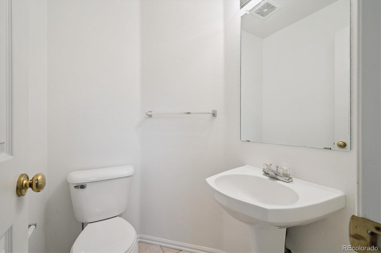MLS Image #18 for 1259 s boston street,denver, Colorado