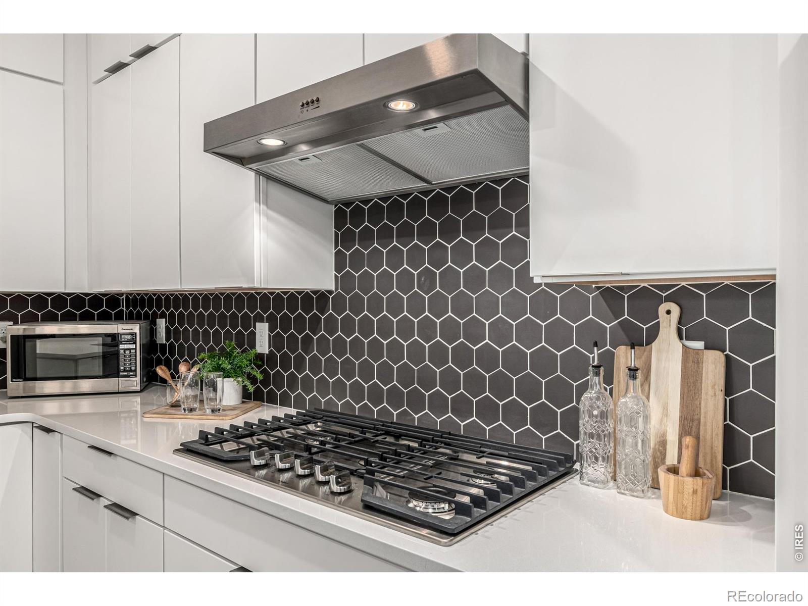 MLS Image #11 for 2470  winding drive,longmont, Colorado