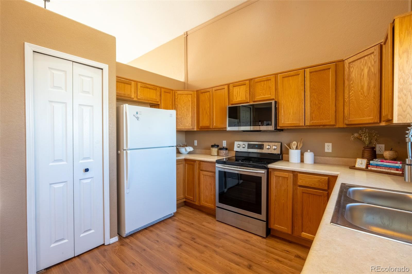 MLS Image #8 for 6944  fountain vista circle,fountain, Colorado