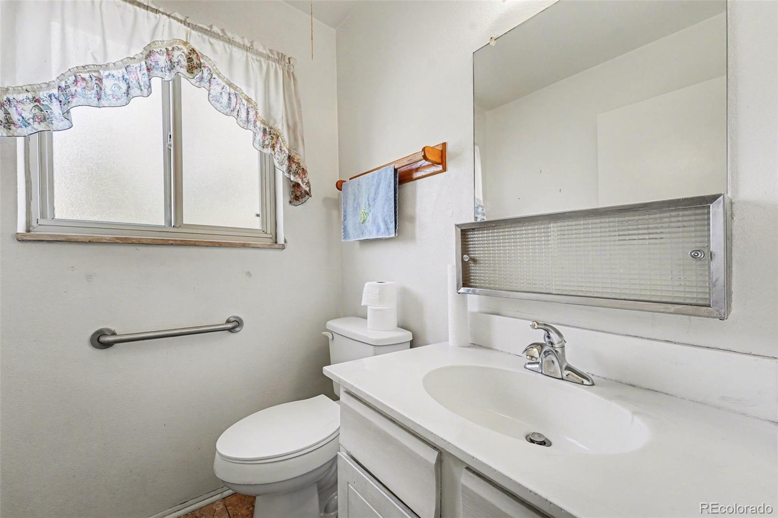MLS Image #18 for 8459 w virginia avenue,lakewood, Colorado