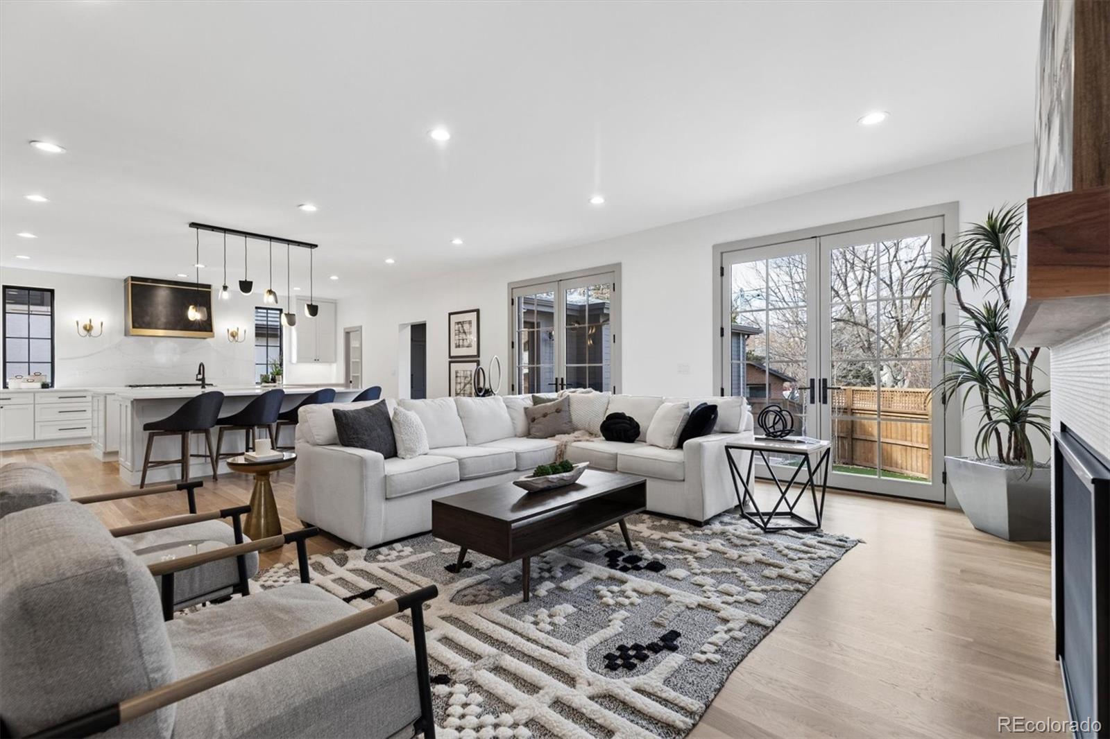 MLS Image #10 for 801 s medea way,denver, Colorado