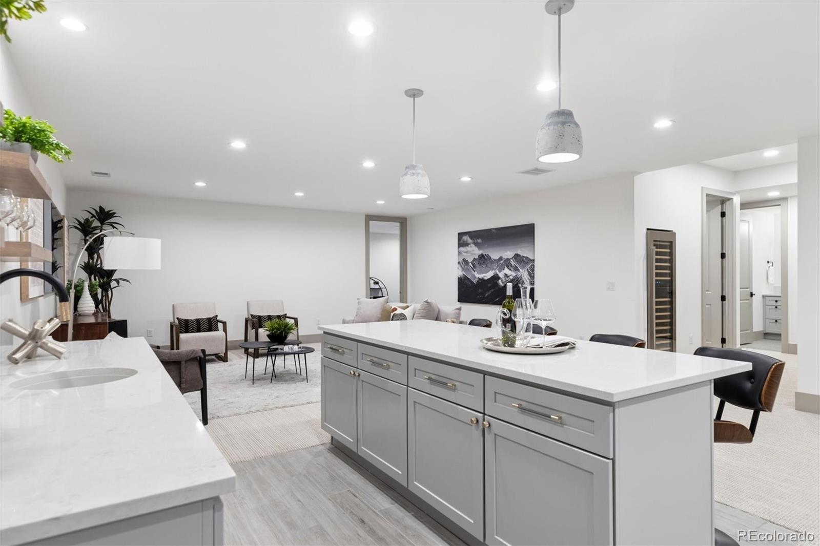 MLS Image #23 for 801 s medea way,denver, Colorado