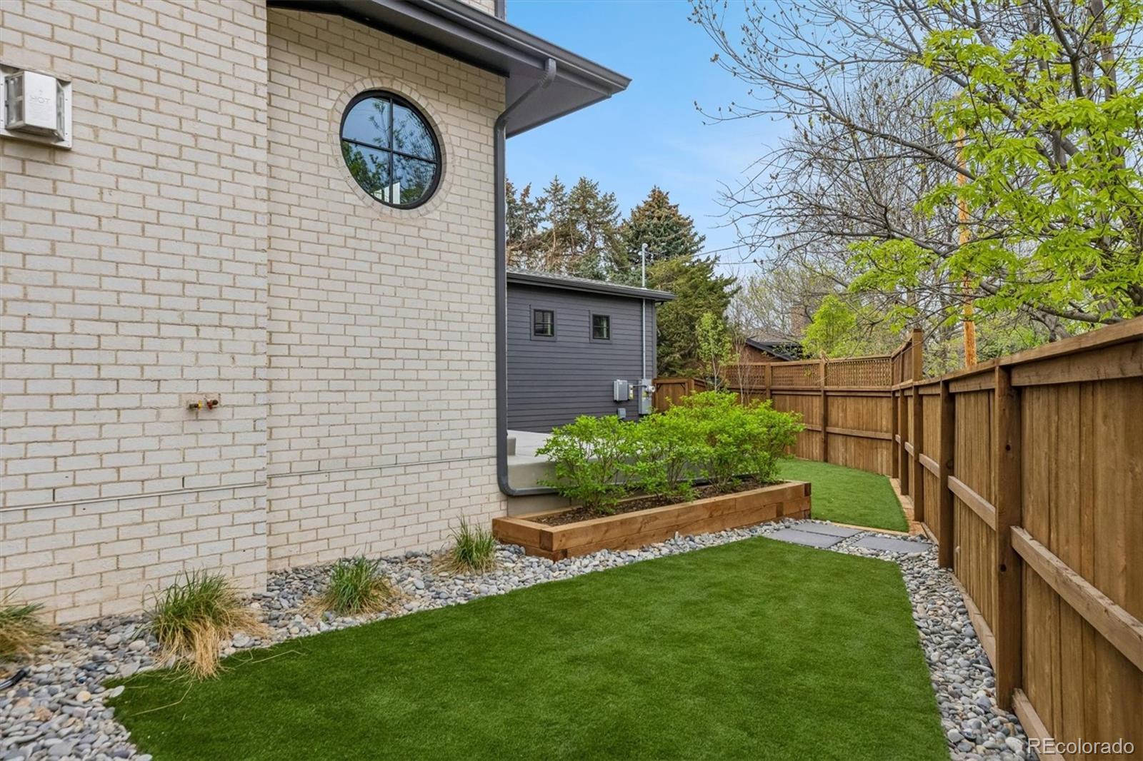 MLS Image #29 for 801 s medea way,denver, Colorado