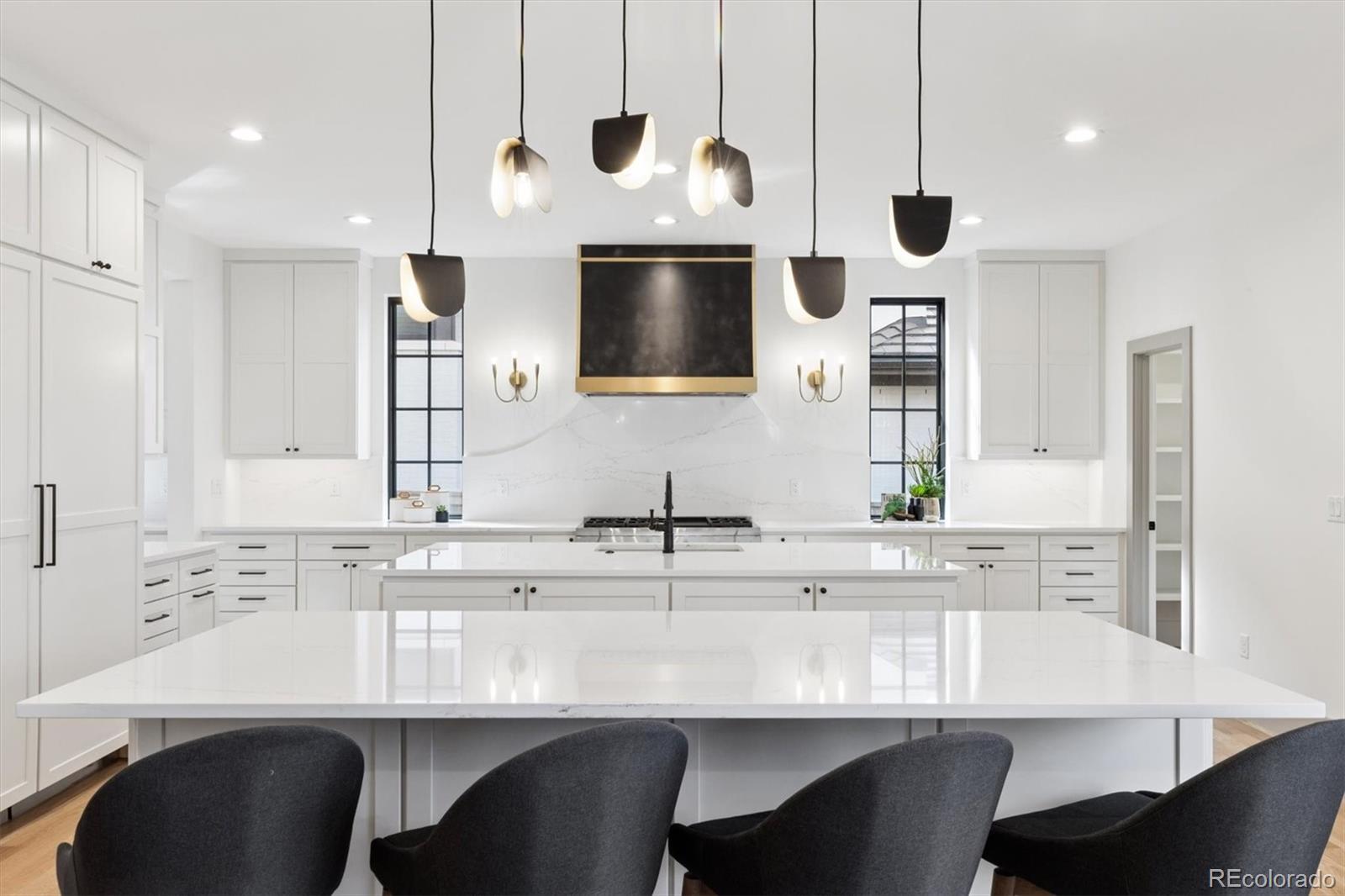MLS Image #6 for 801 s medea way,denver, Colorado
