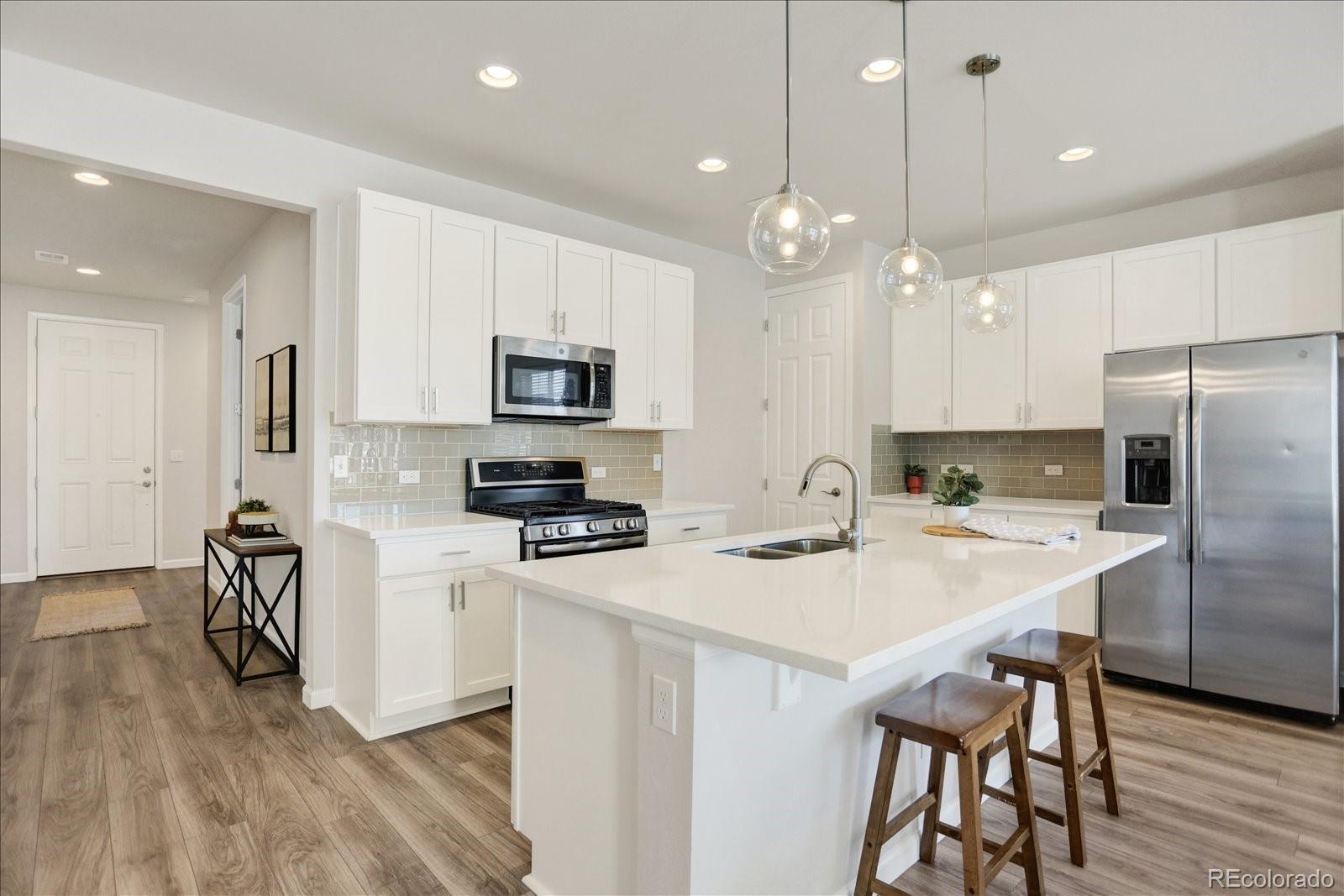 MLS Image #4 for 4683 s nepal way,aurora, Colorado