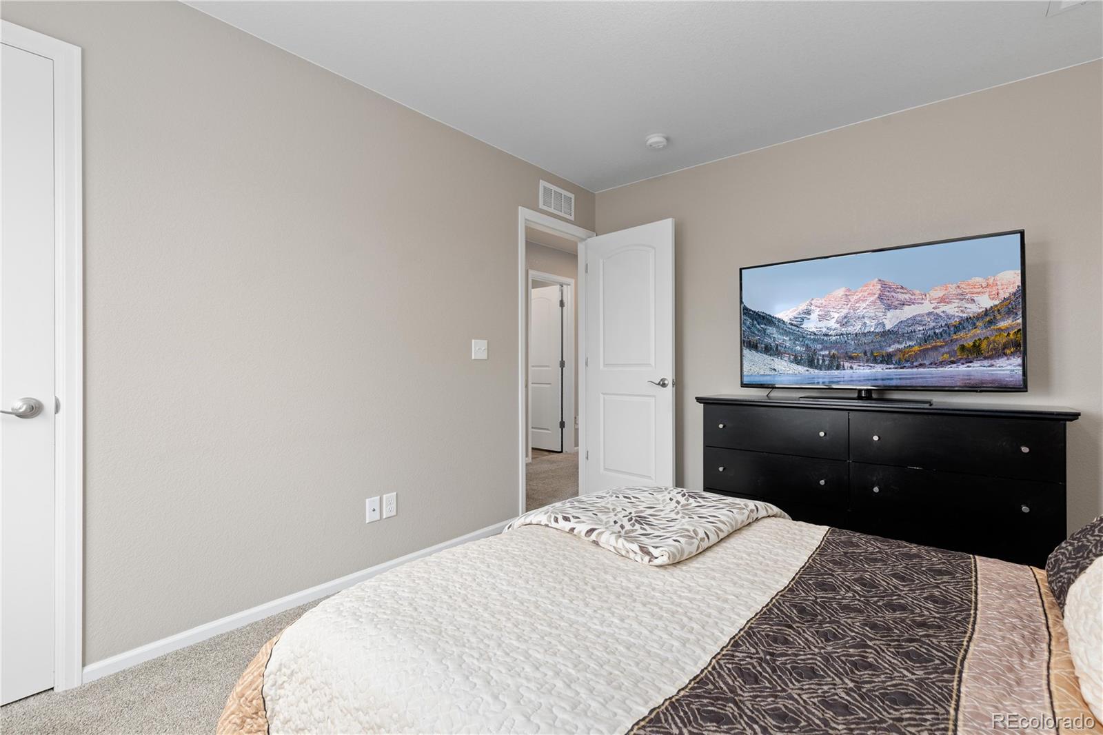 MLS Image #24 for 2895  sand beach lake drive,loveland, Colorado