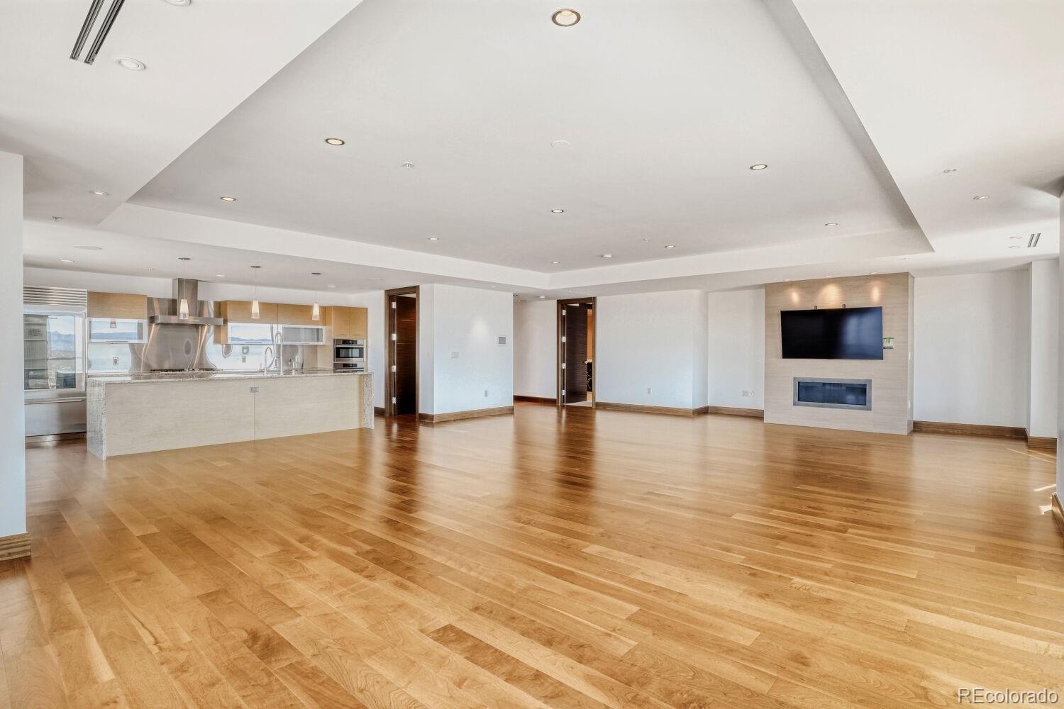 MLS Image #6 for 1133  14th street,denver, Colorado