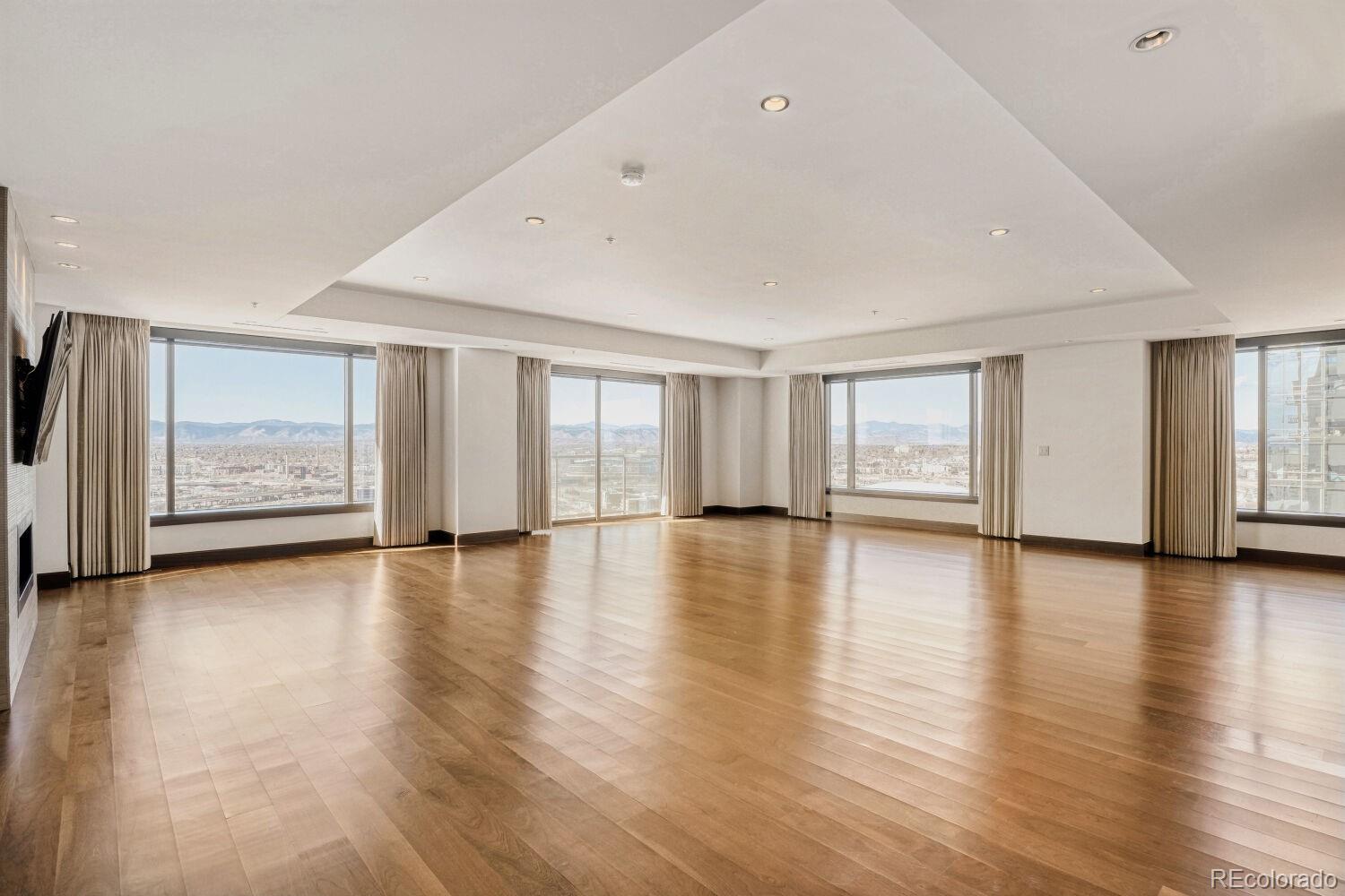 MLS Image #7 for 1133  14th street,denver, Colorado