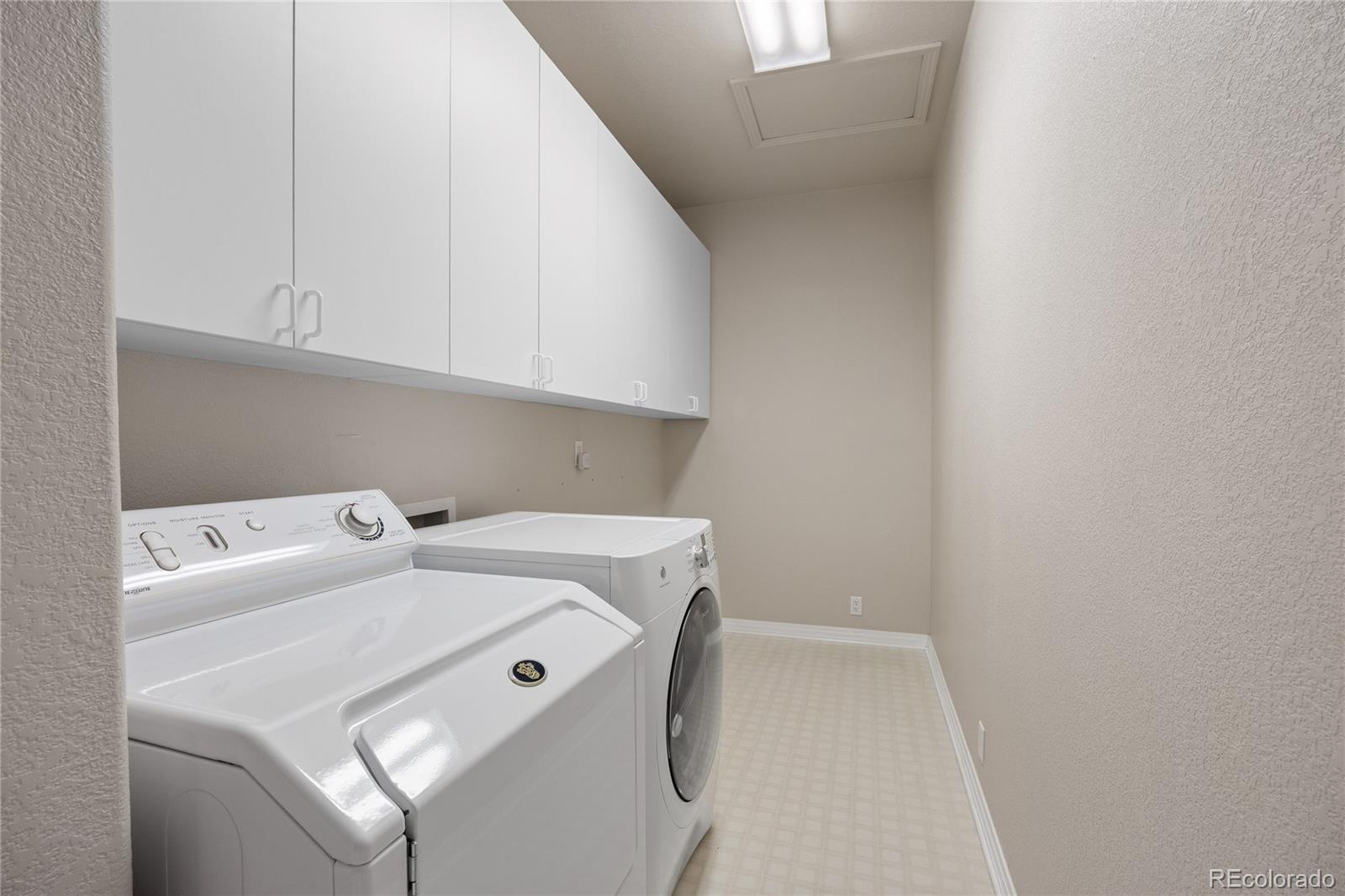 MLS Image #12 for 13806 e chenango drive,aurora, Colorado
