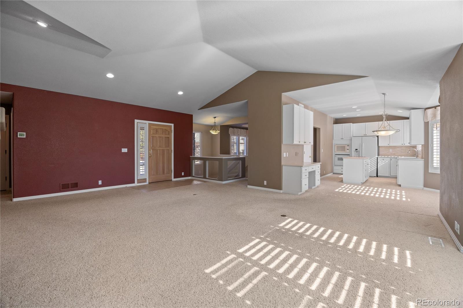 MLS Image #3 for 13806 e chenango drive,aurora, Colorado