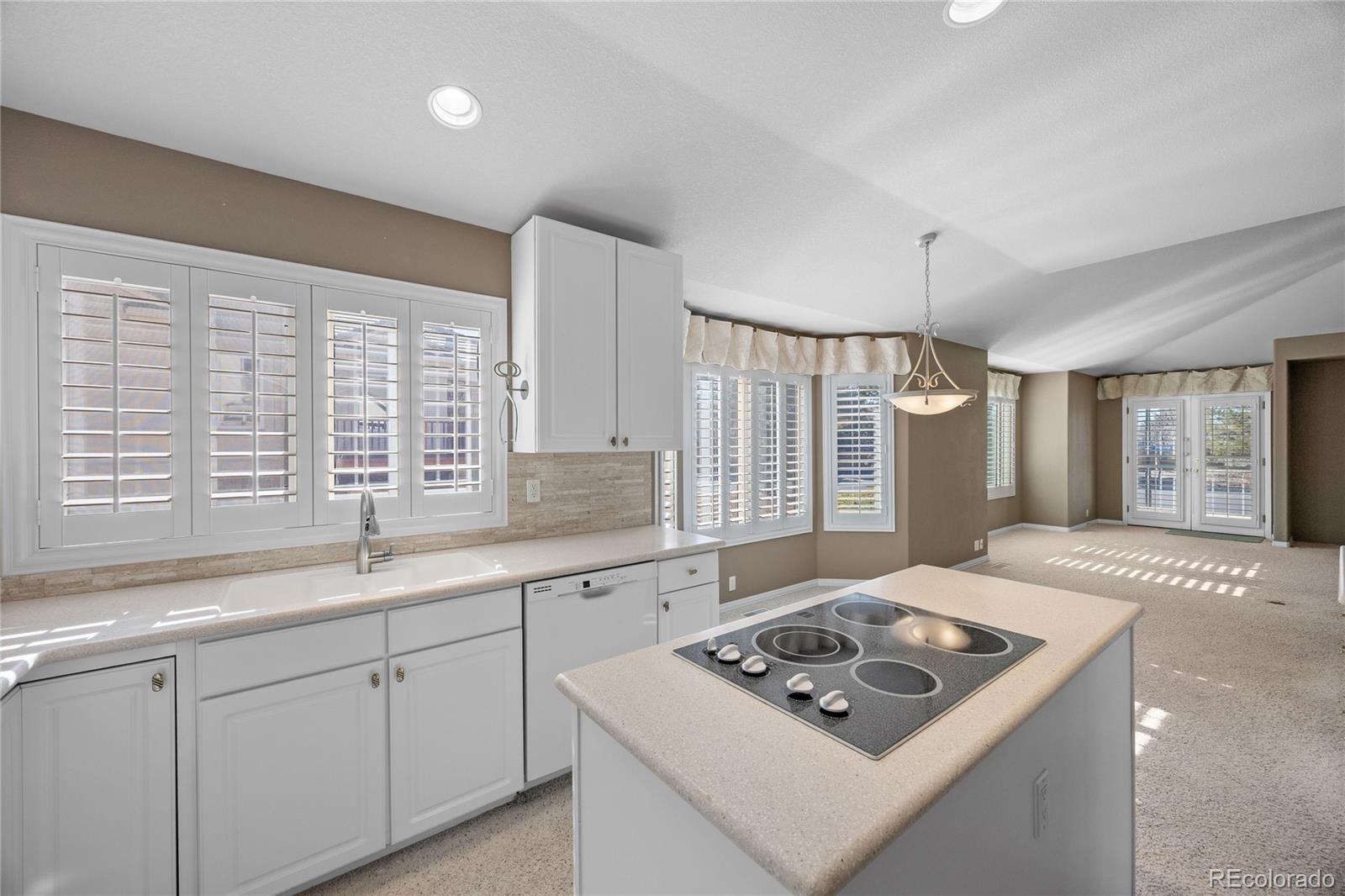 MLS Image #5 for 13806 e chenango drive,aurora, Colorado