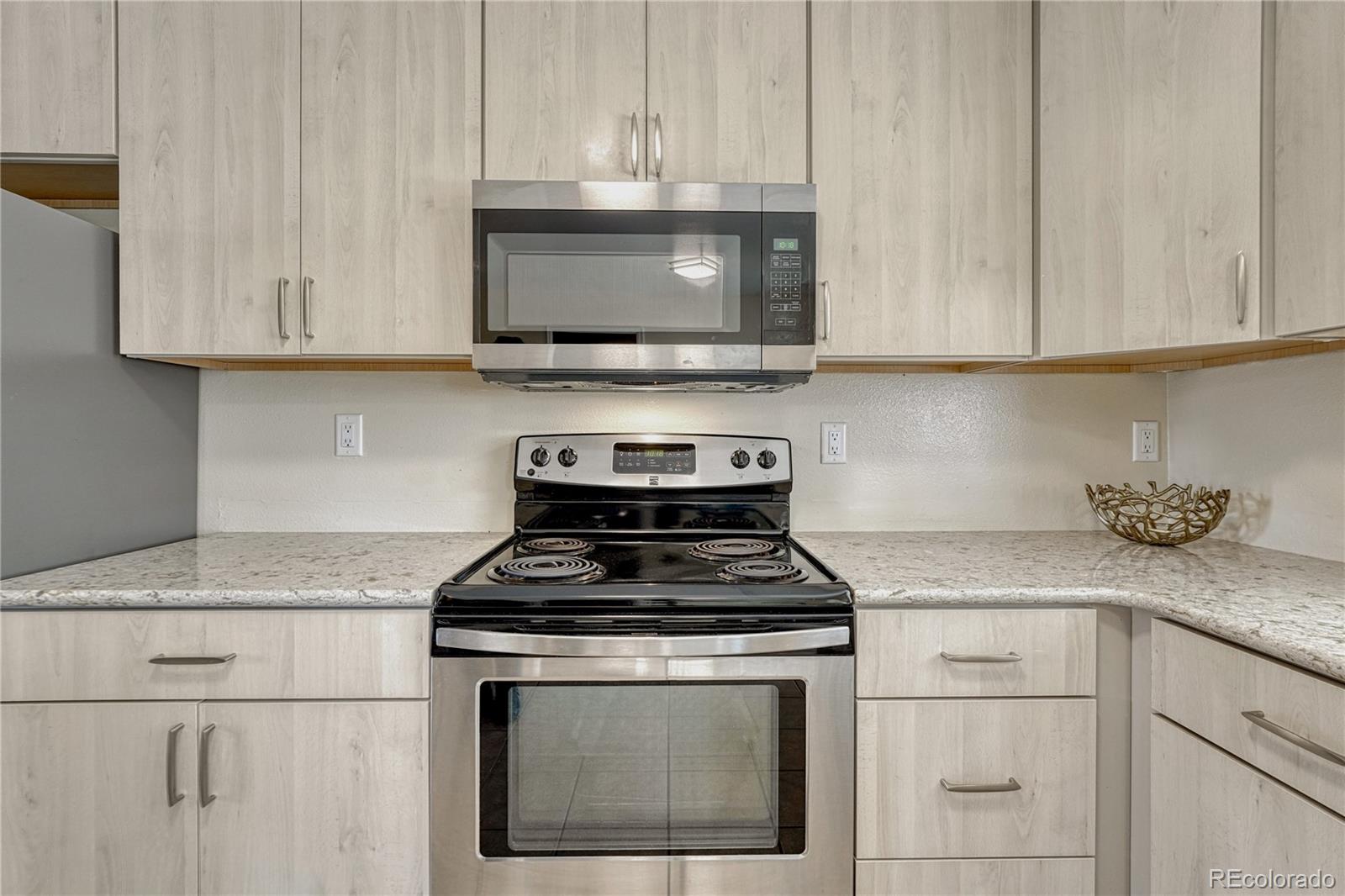 MLS Image #10 for 4525  melville drive,colorado springs, Colorado