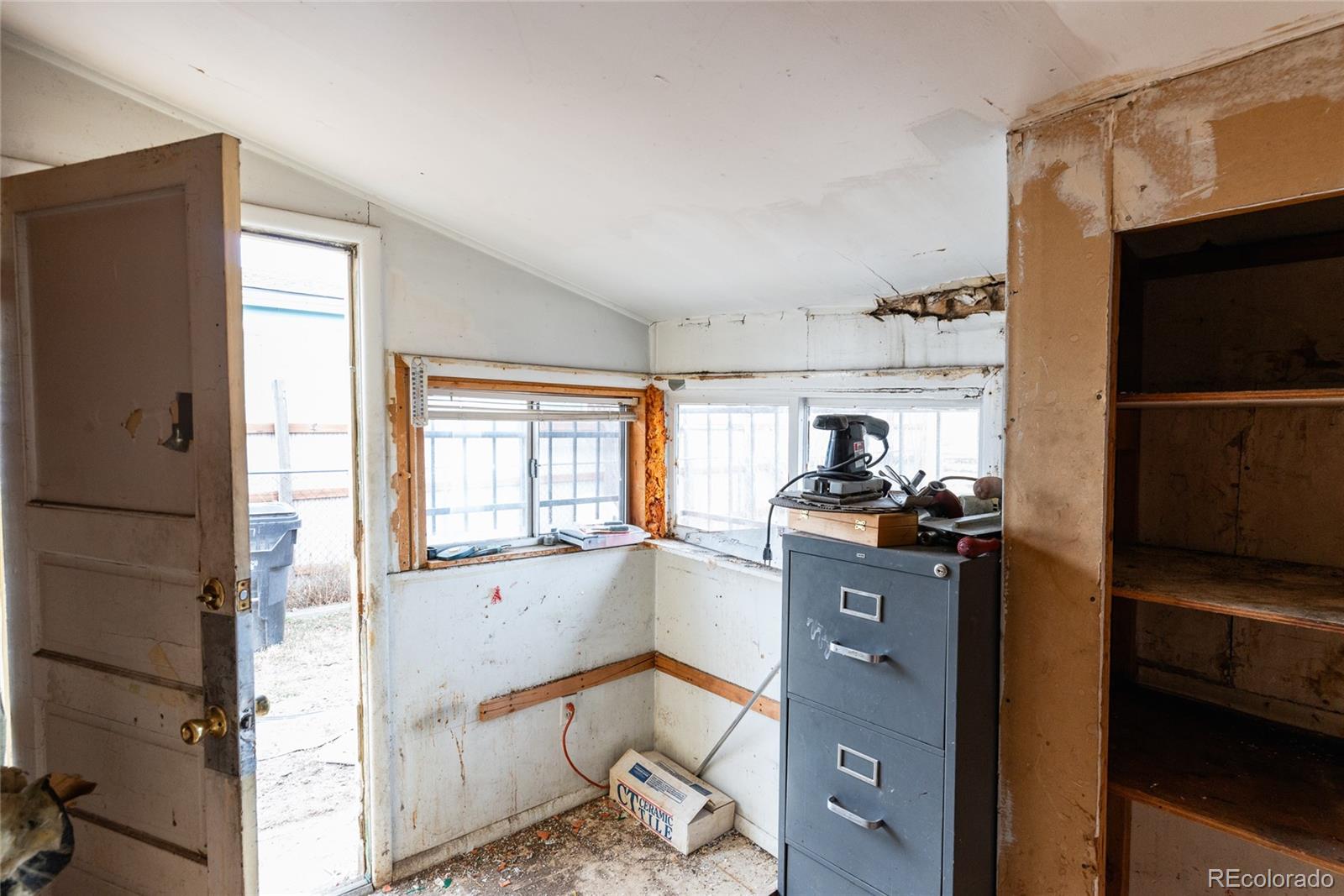MLS Image #14 for 237 s knox court,denver, Colorado