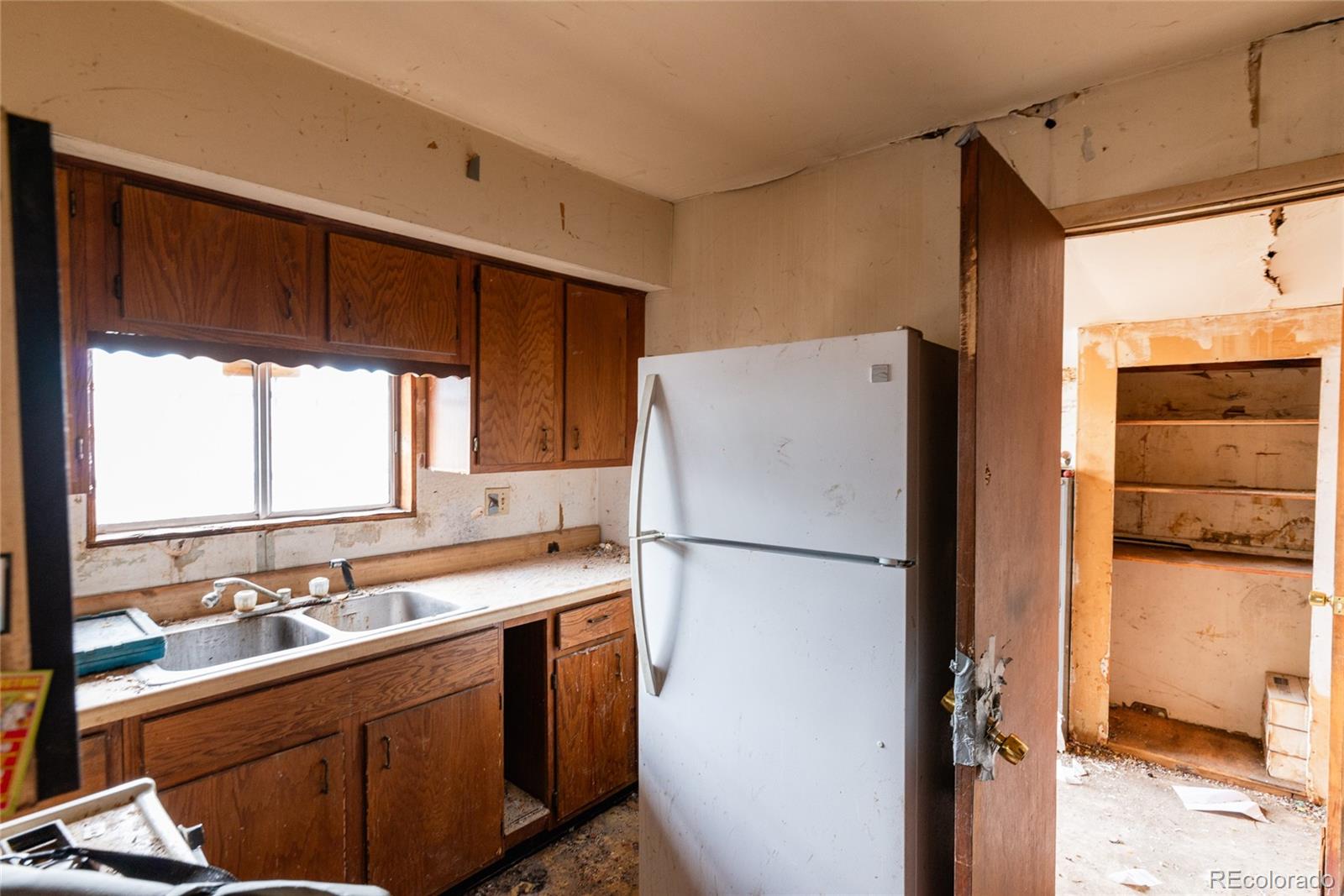 MLS Image #9 for 237 s knox court,denver, Colorado