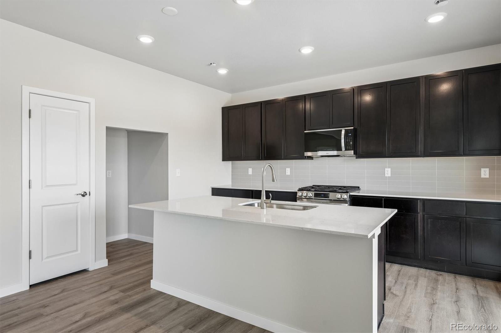 MLS Image #4 for 9394  danube street,commerce city, Colorado