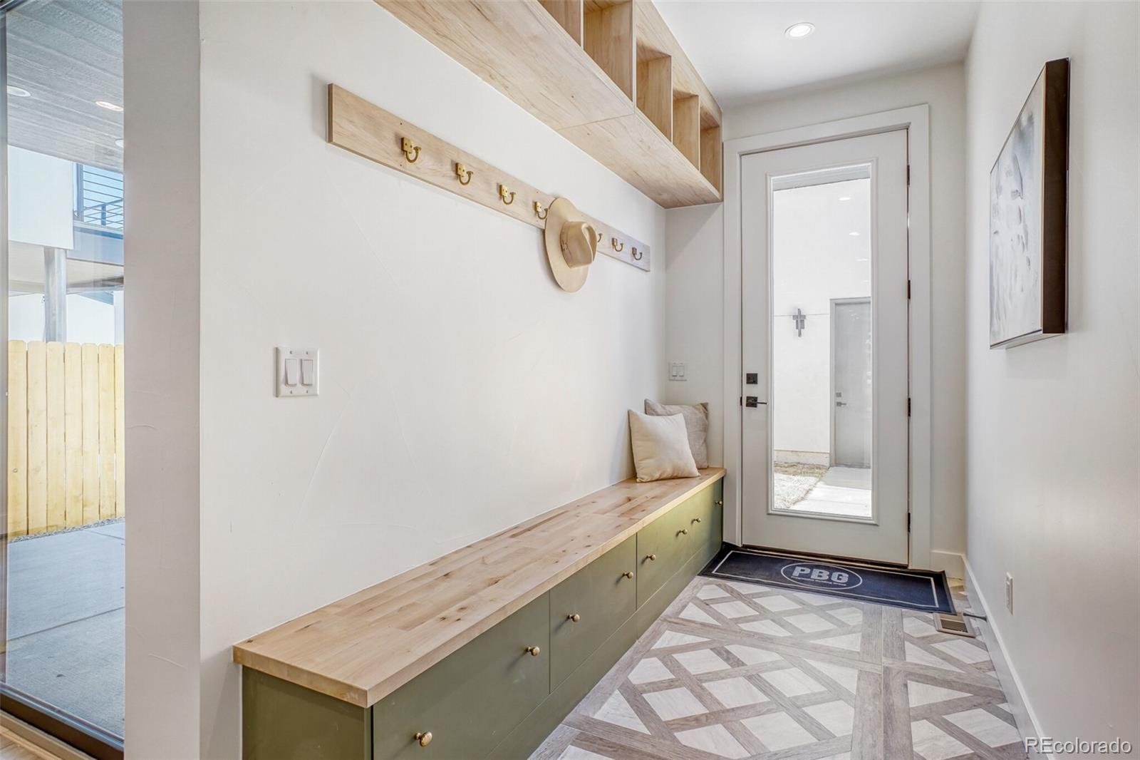 MLS Image #15 for 21 s jackson street,denver, Colorado