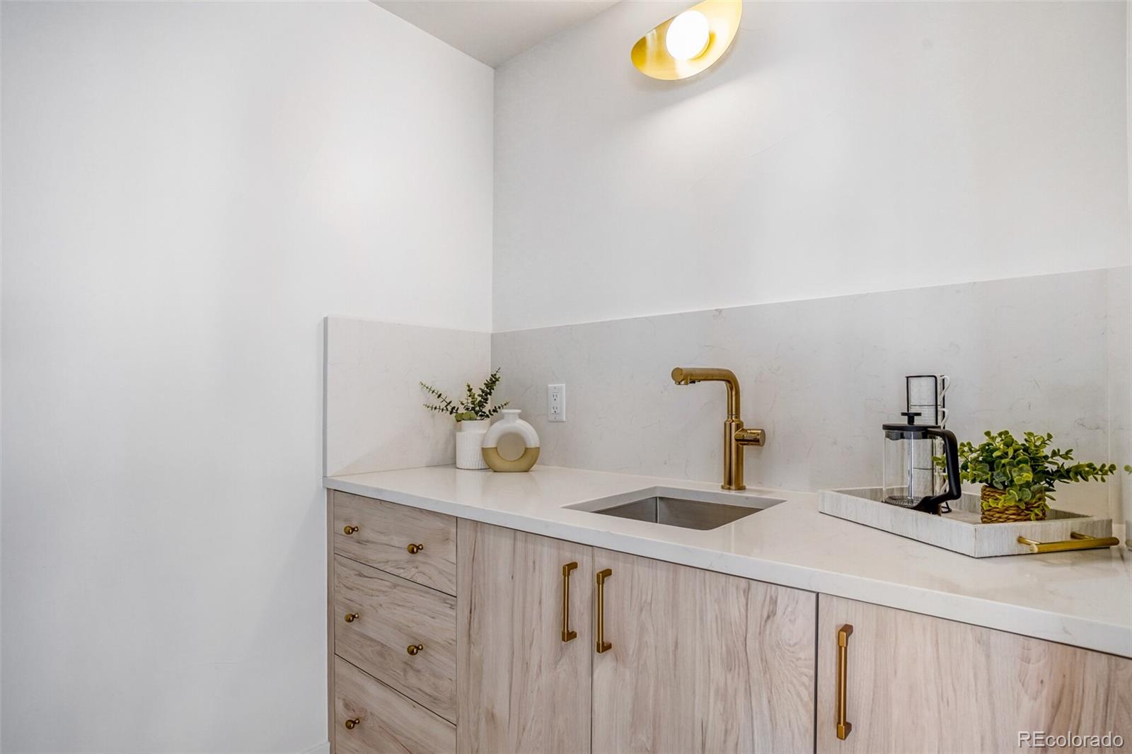 MLS Image #20 for 21 s jackson street,denver, Colorado