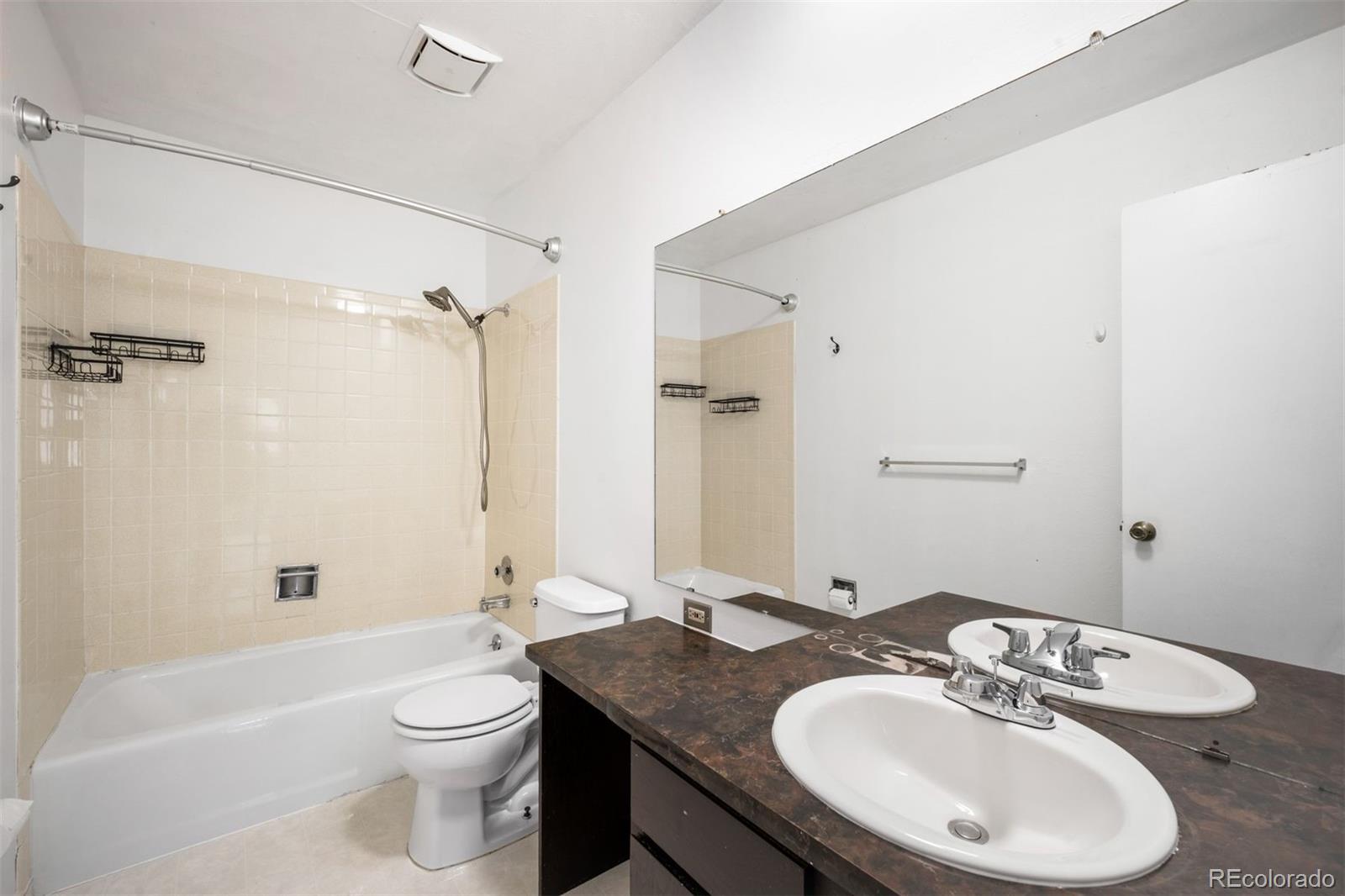 MLS Image #10 for 4471 w ponds circle,littleton, Colorado