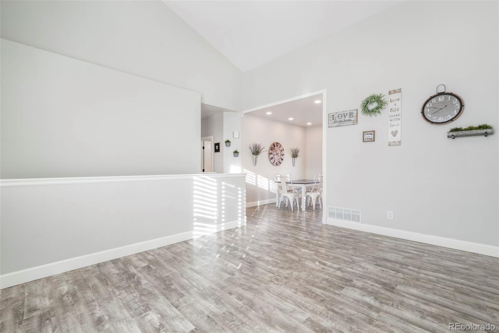 MLS Image #7 for 4635  saddle ridge drive,colorado springs, Colorado