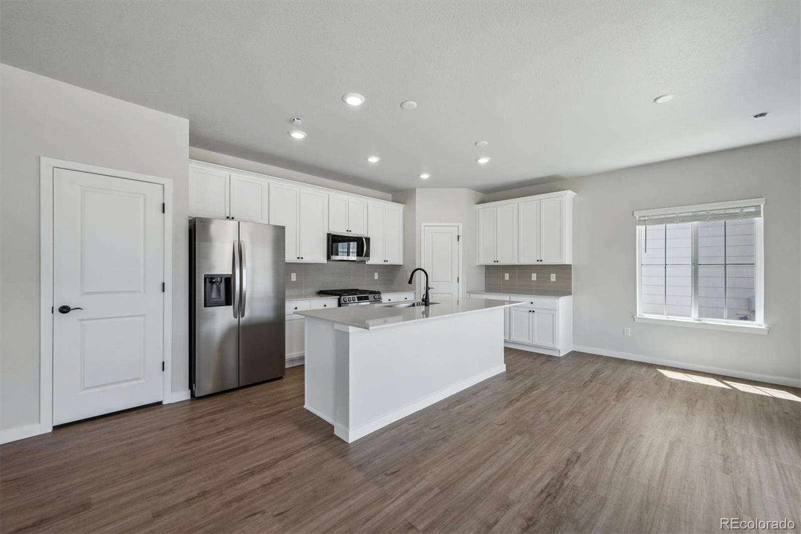 MLS Image #3 for 9393  danube street,commerce city, Colorado