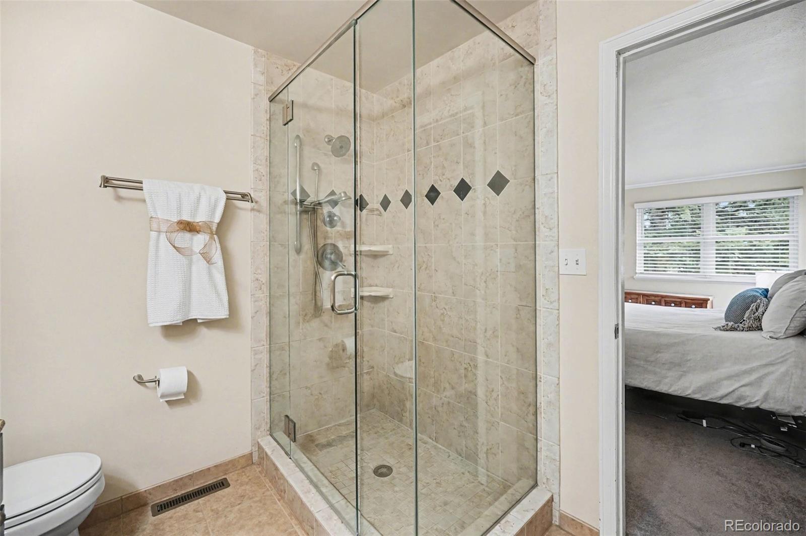 MLS Image #16 for 7936 s niagara court,centennial, Colorado