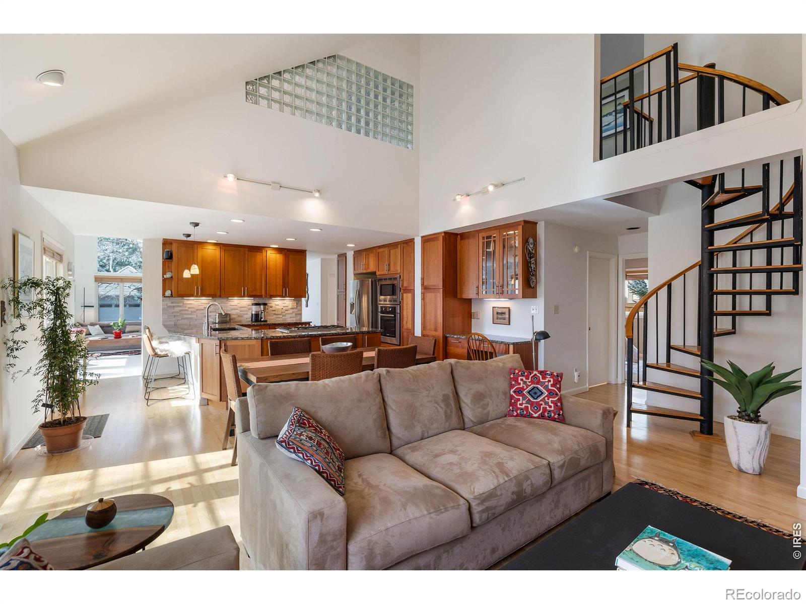 MLS Image #23 for 4500 s meadow drive,boulder, Colorado