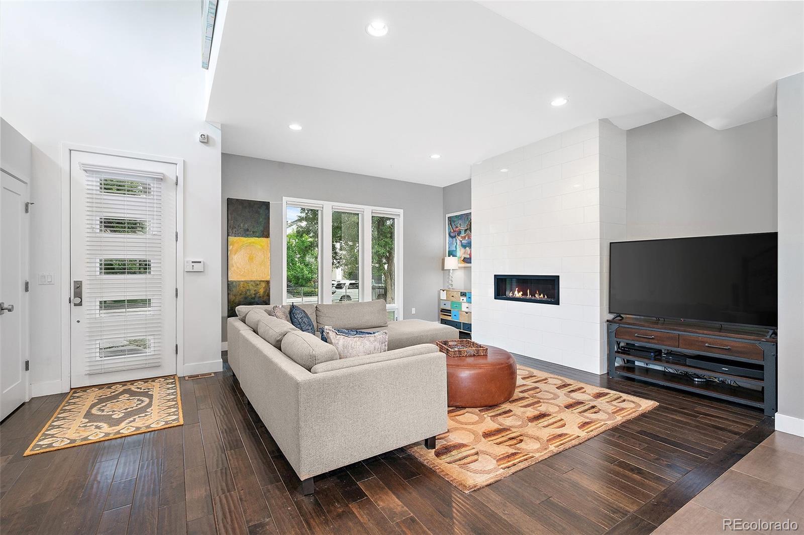 MLS Image #11 for 750  kearney street,denver, Colorado