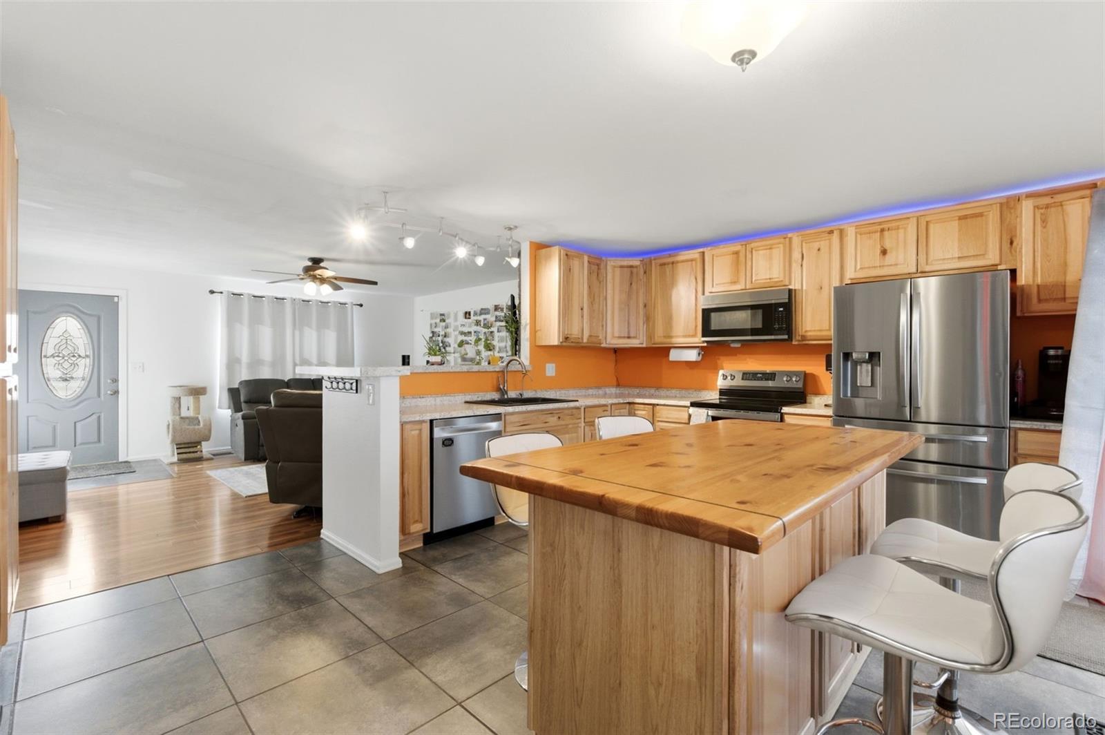 MLS Image #11 for 8985 w euclid avenue,littleton, Colorado