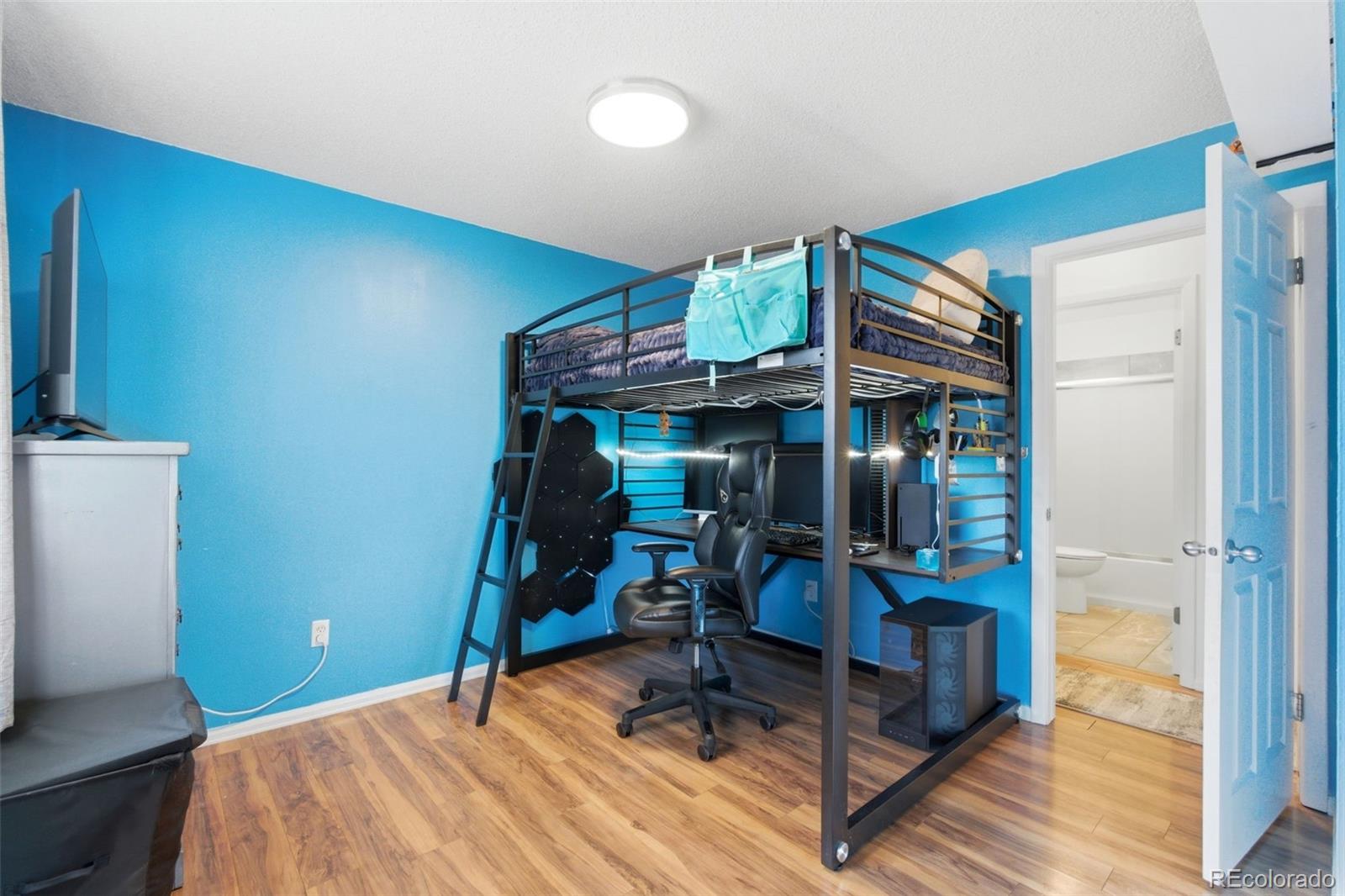 MLS Image #13 for 8985 w euclid avenue,littleton, Colorado