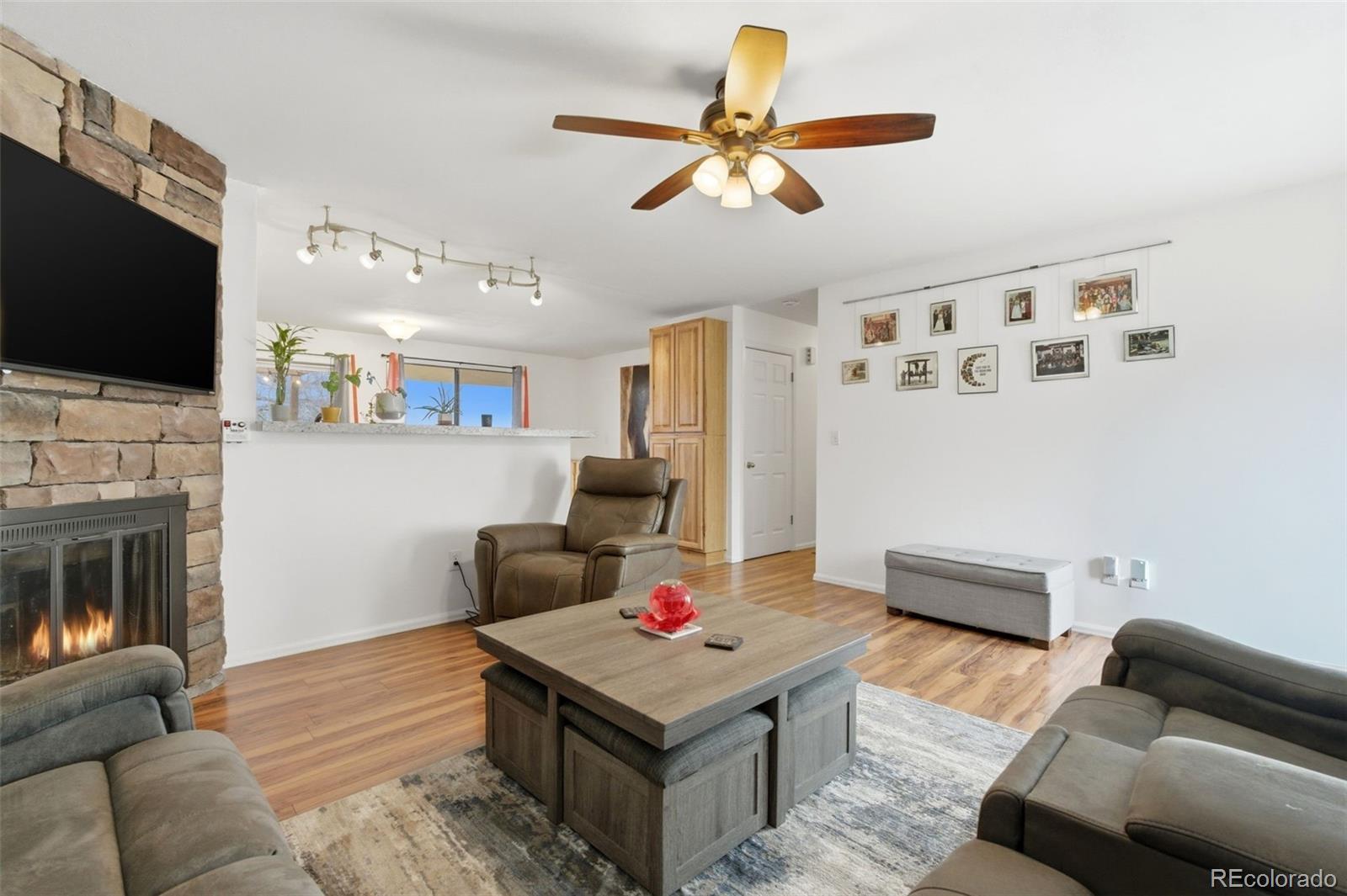 MLS Image #5 for 8985 w euclid avenue,littleton, Colorado