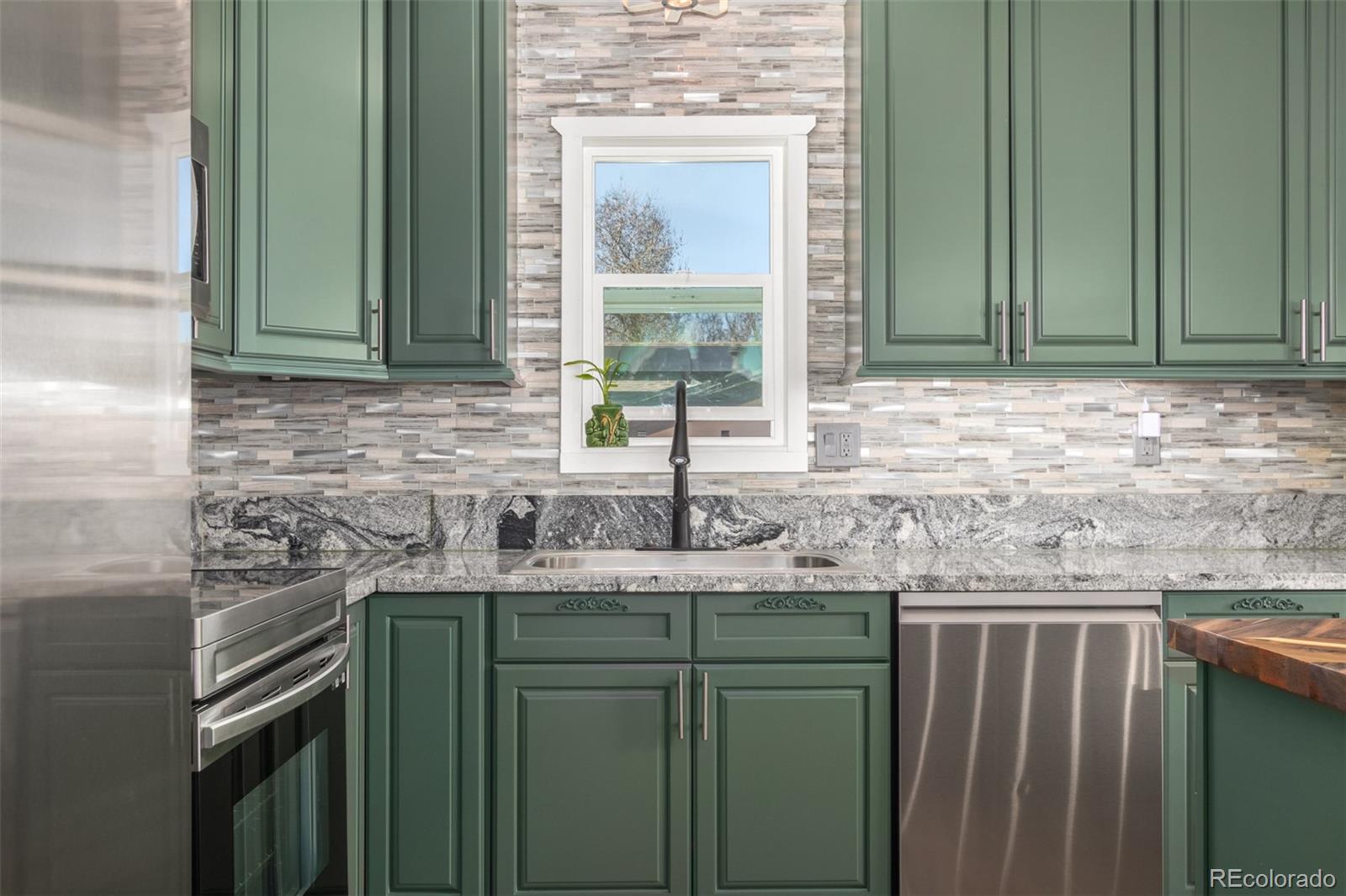MLS Image #16 for 4055  jet wing place,colorado springs, Colorado