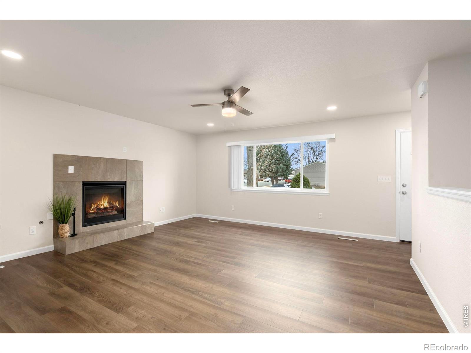 MLS Image #4 for 881  19th street,loveland, Colorado