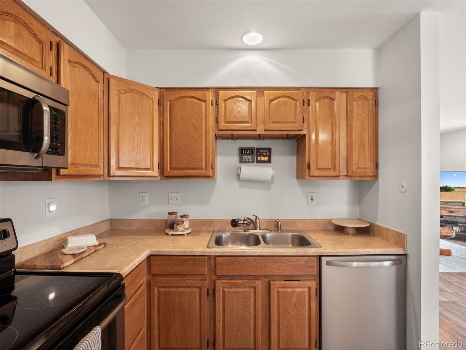 MLS Image #12 for 7937  york street,denver, Colorado