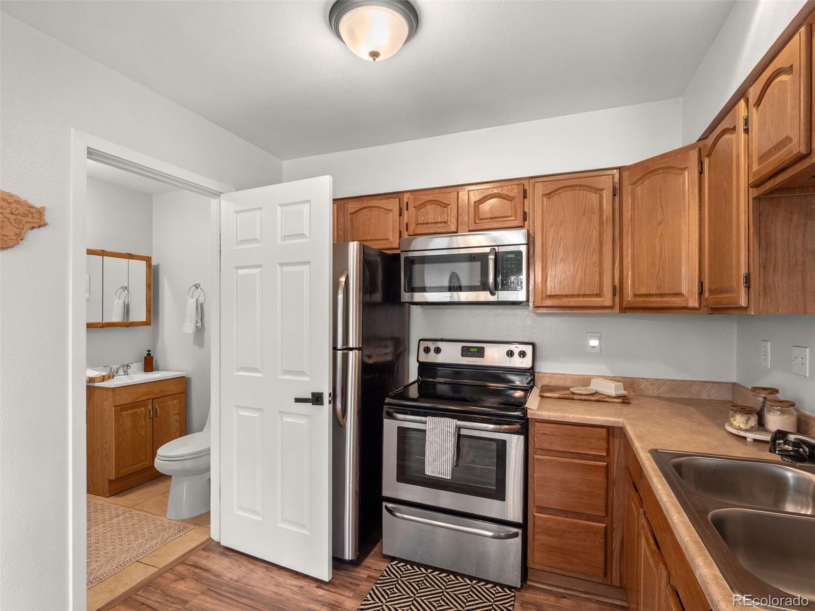 MLS Image #13 for 7937  york street,denver, Colorado