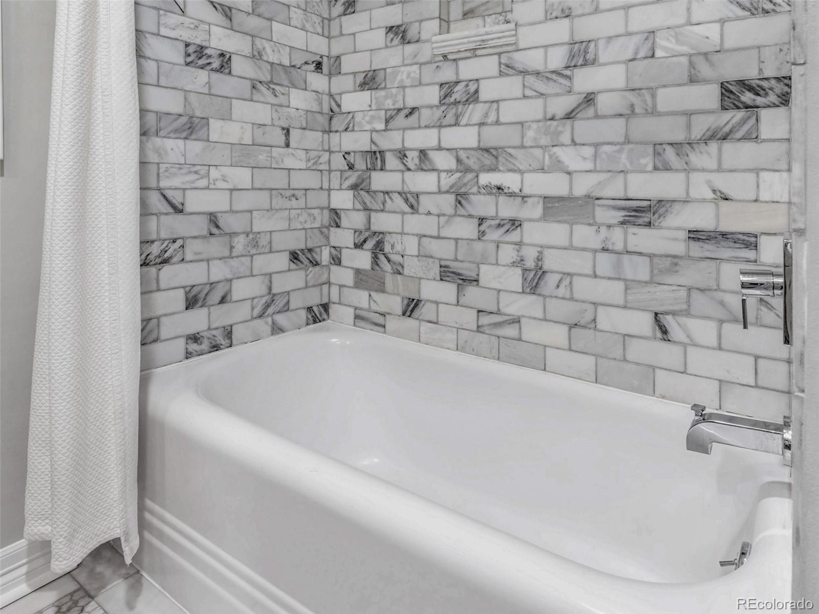 MLS Image #12 for 1025 s josephine street,denver, Colorado
